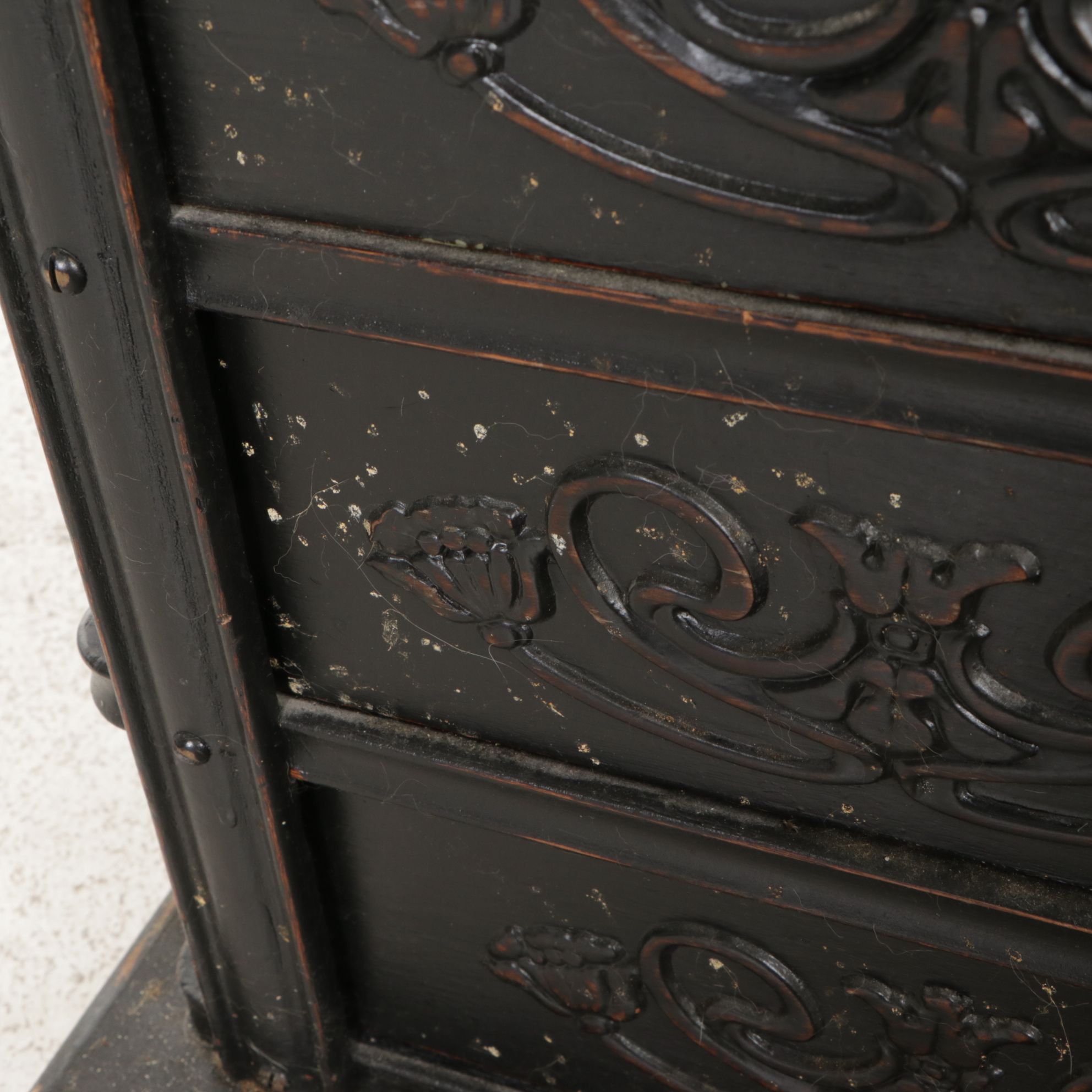 Wooden Six-Drawer Sewing Supplies Storage Chest