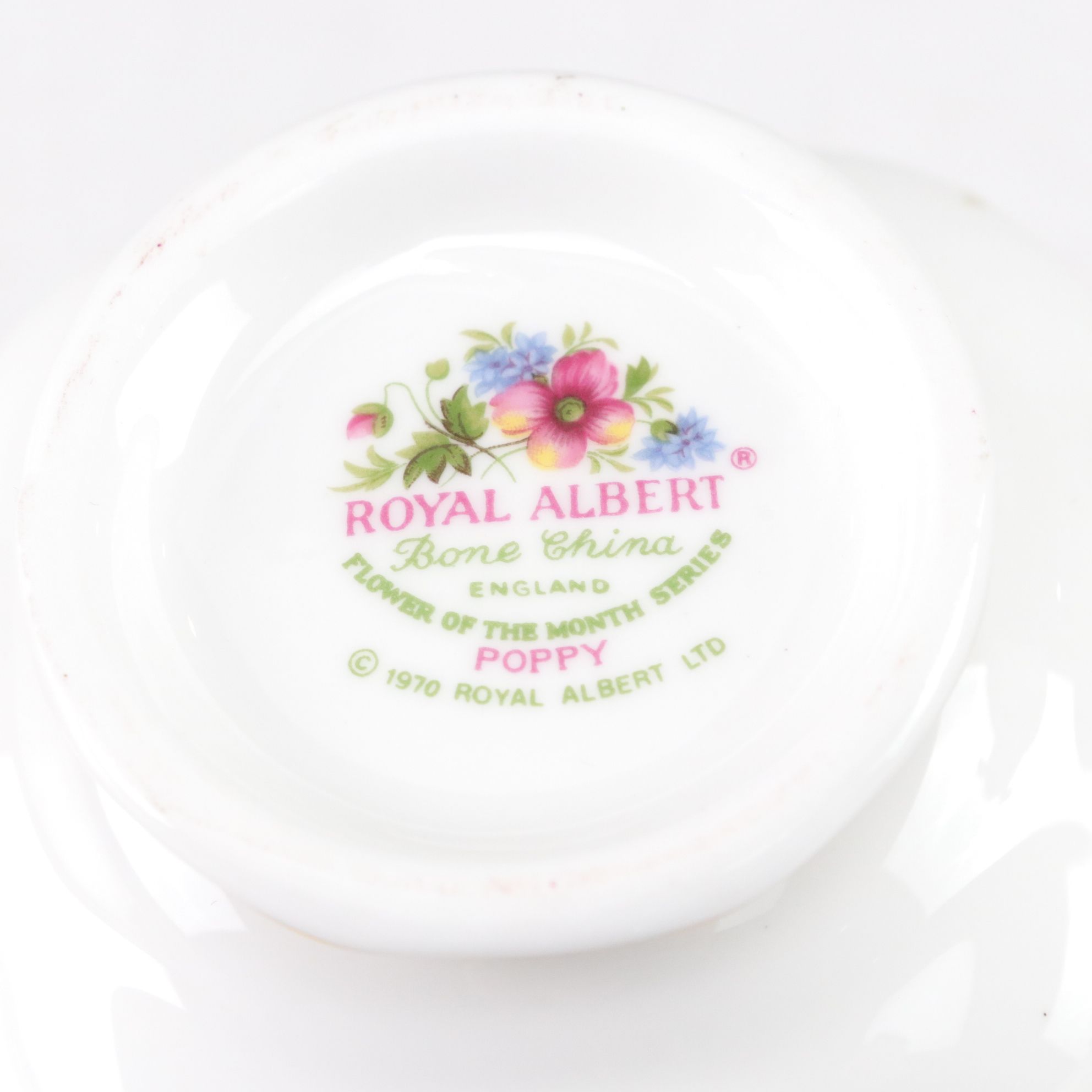 English Porcelain Teacups, Saucers & Teapot