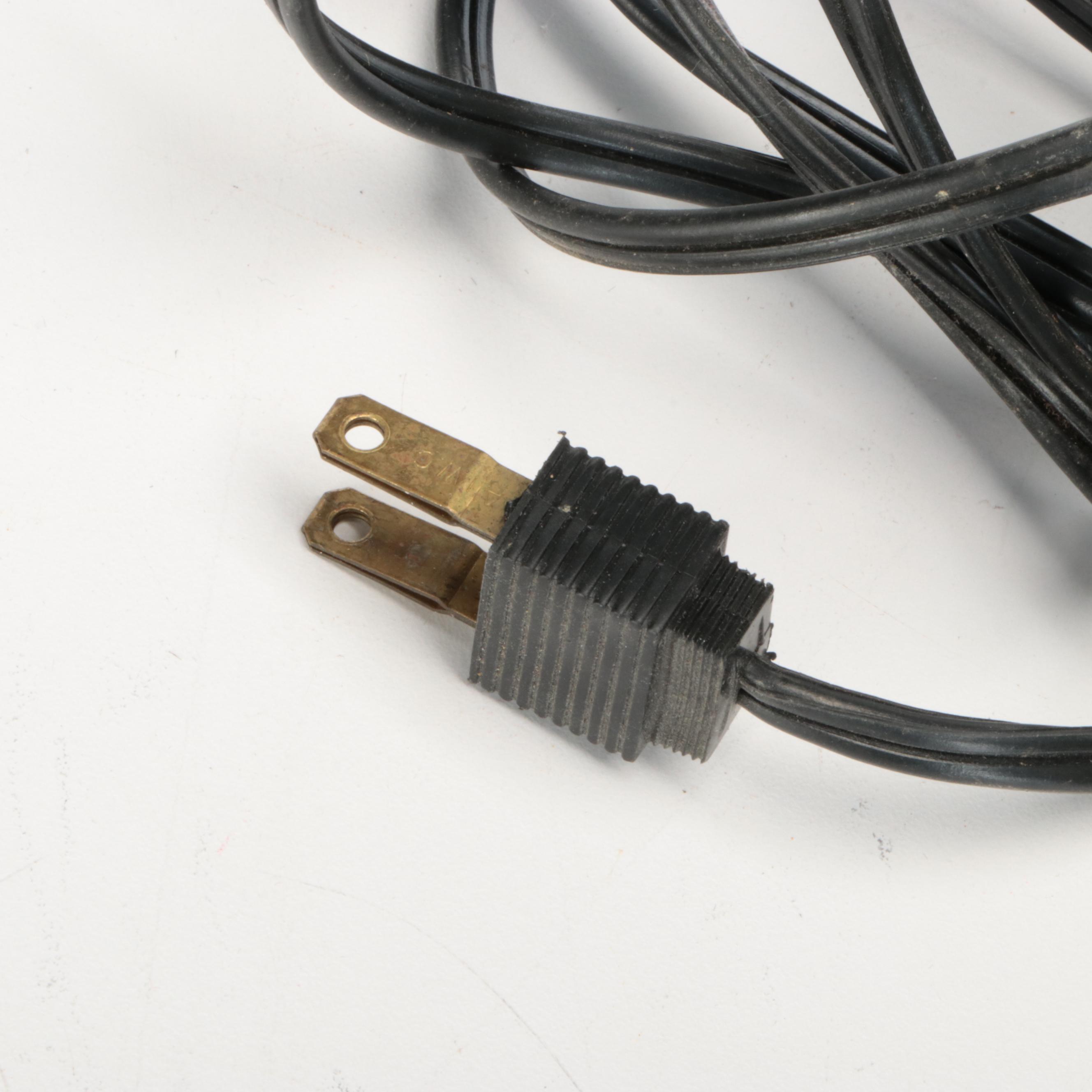 Chinese Famille Verte Porcelain Wine Jar and Ginger Jar Table Lamps