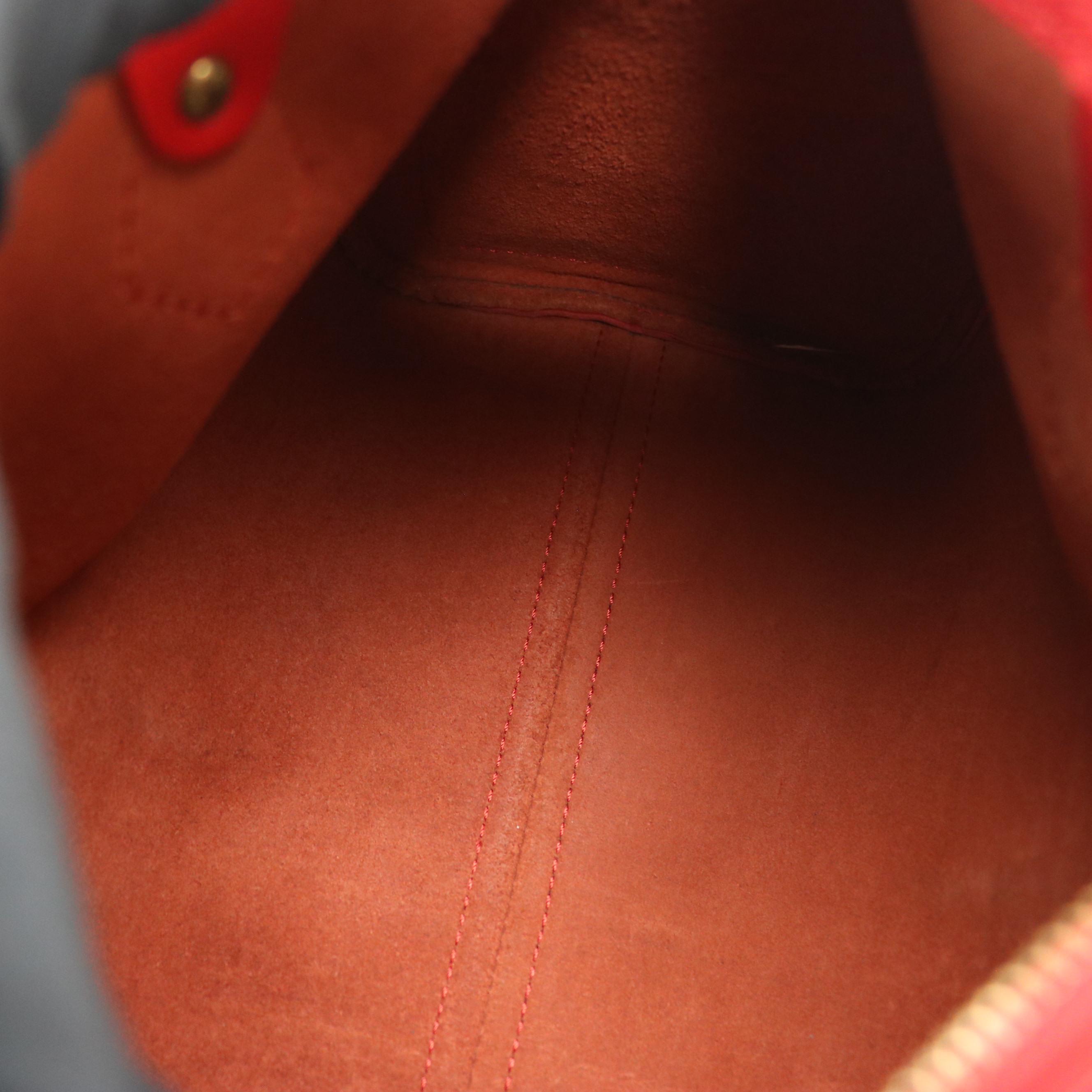 Louis Vuitton Speedy 25 Handbag in Red Epi Leather