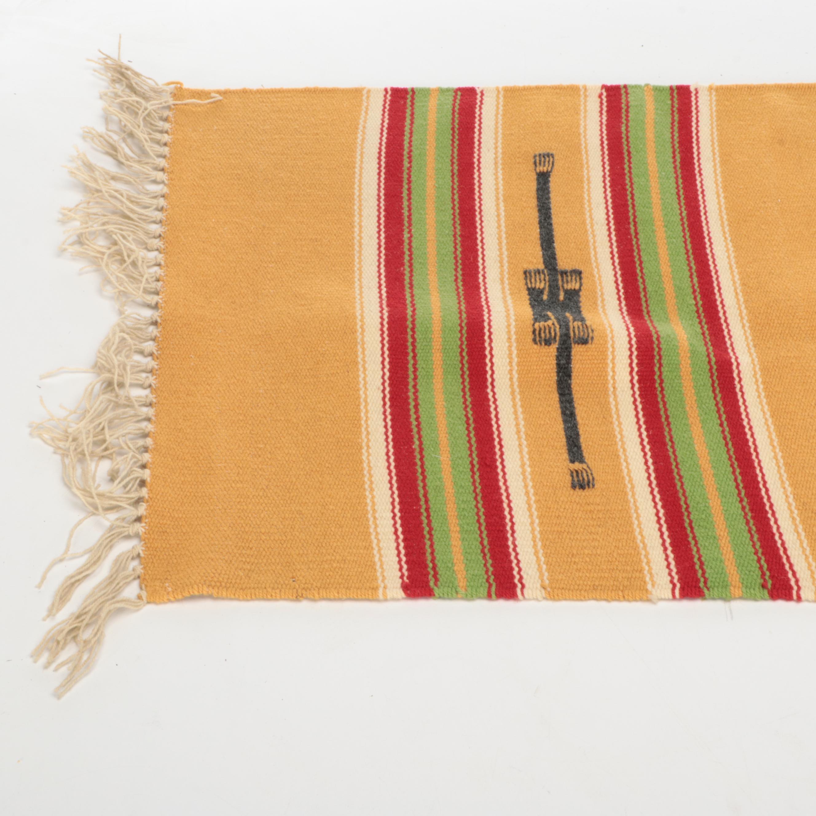 1'7 x 5'3 Handwoven Mexican Chimayo Accent Rug