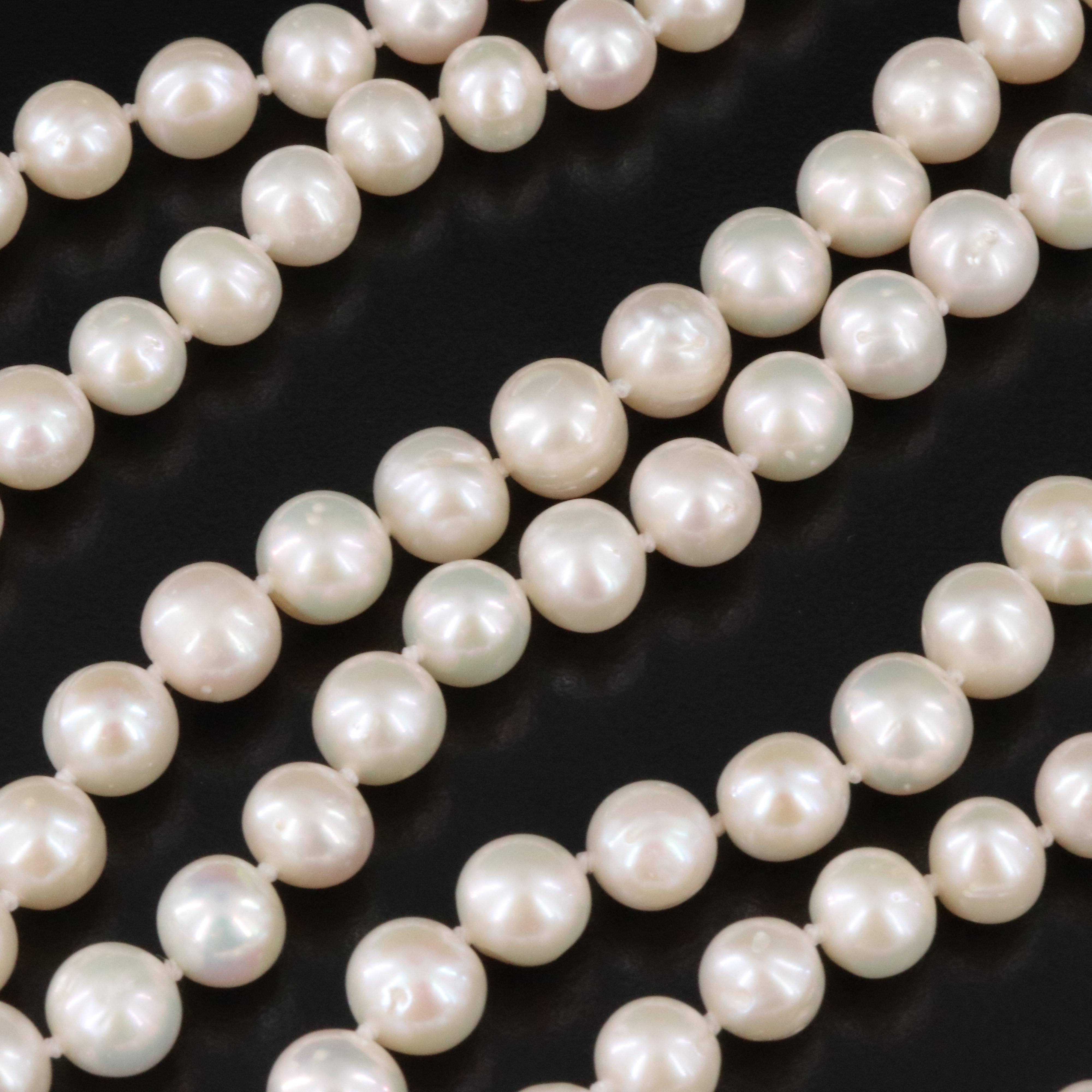 Rope Length Pearl Necklace