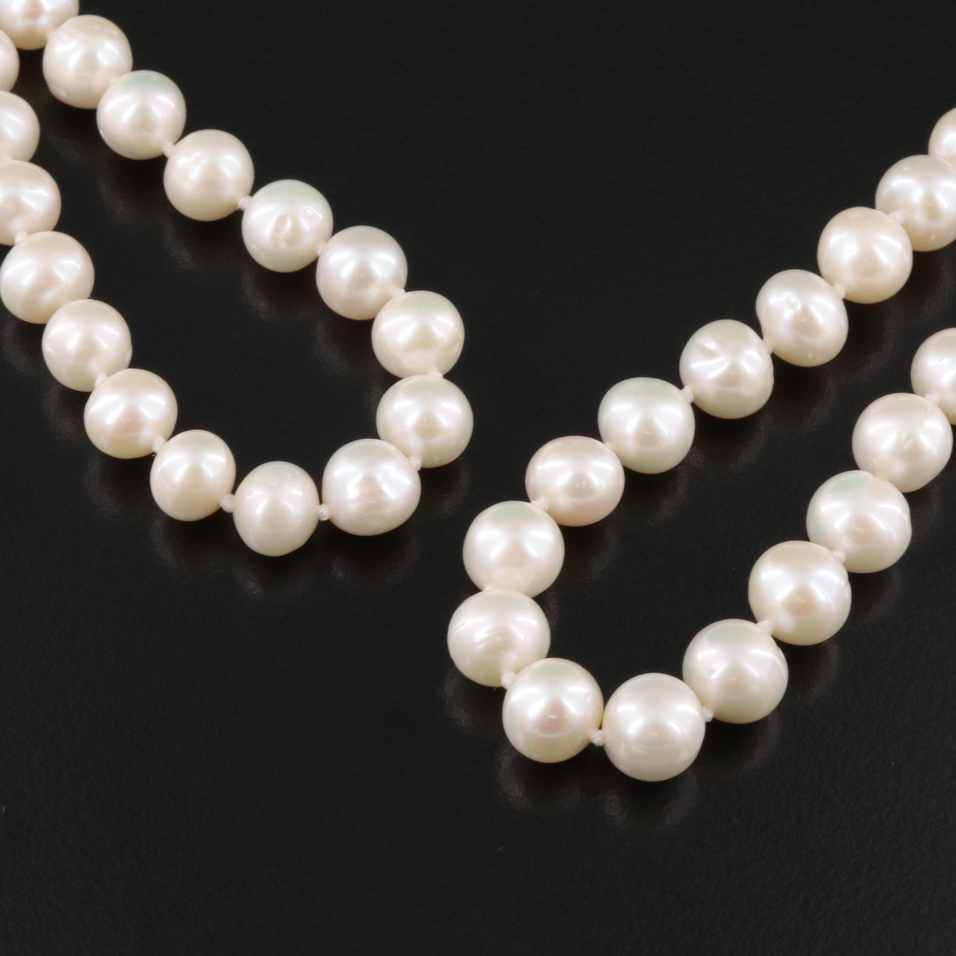 Rope Length Pearl Necklace