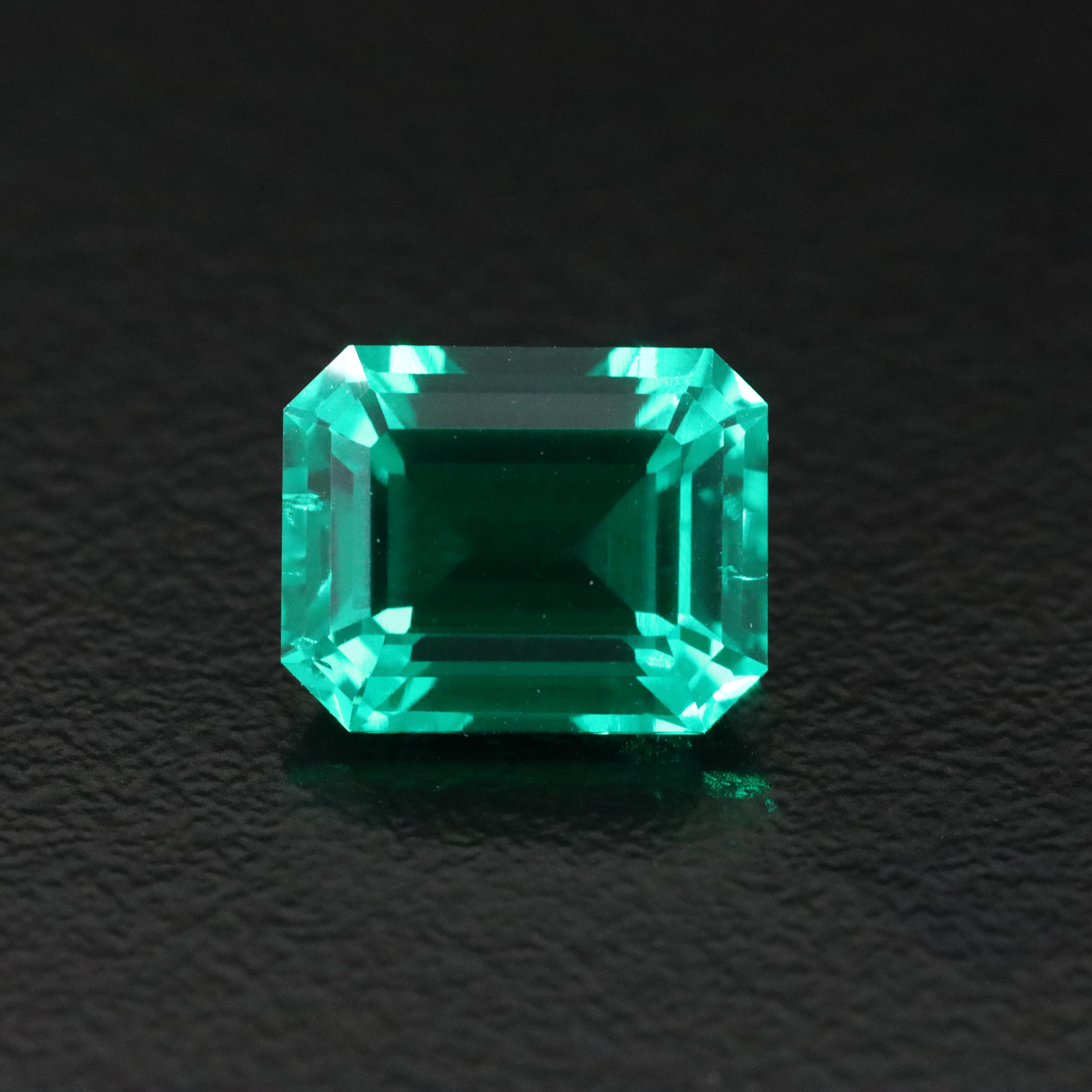 Loose 3.26 CT Lab Grown Emerald