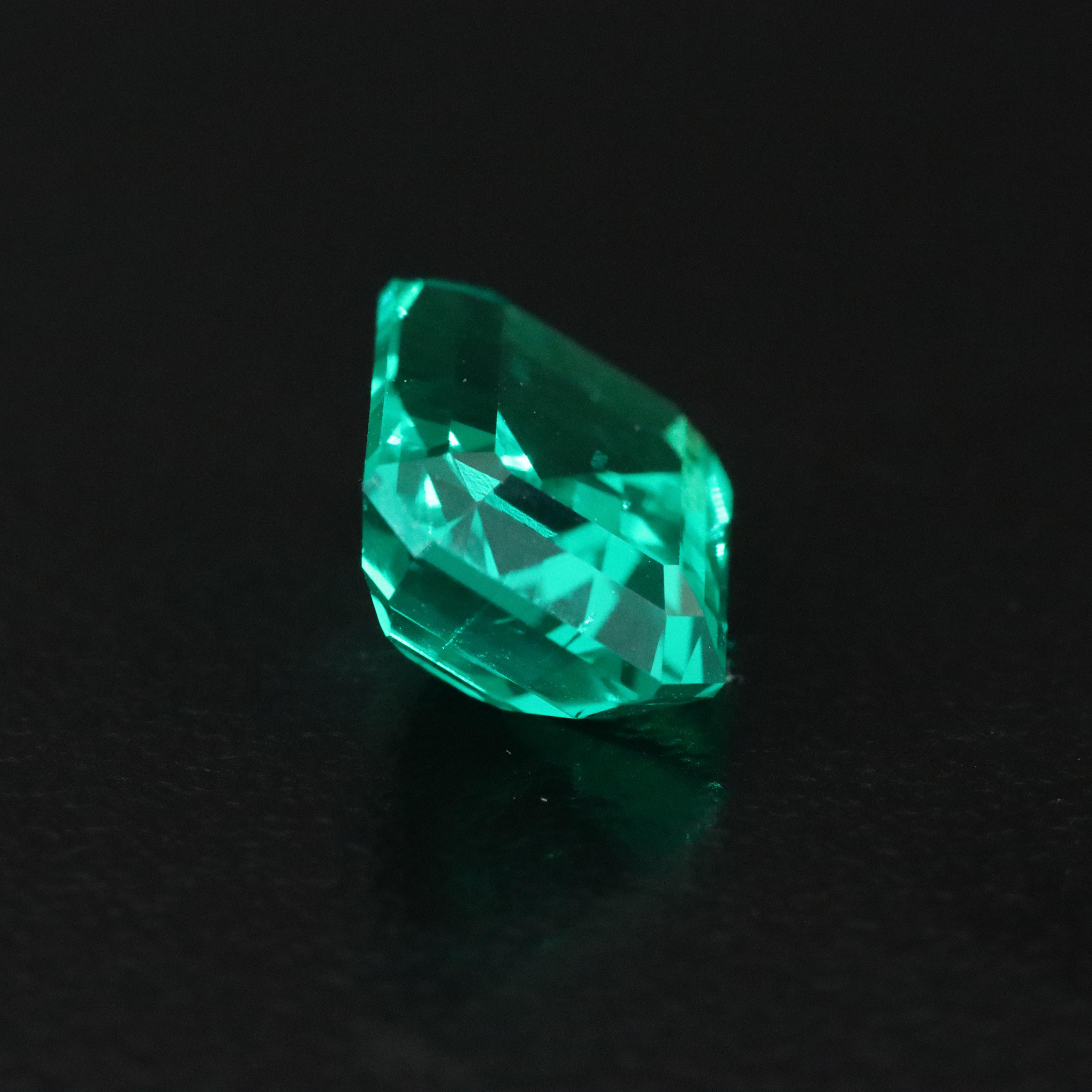 Loose 3.26 CT Lab Grown Emerald
