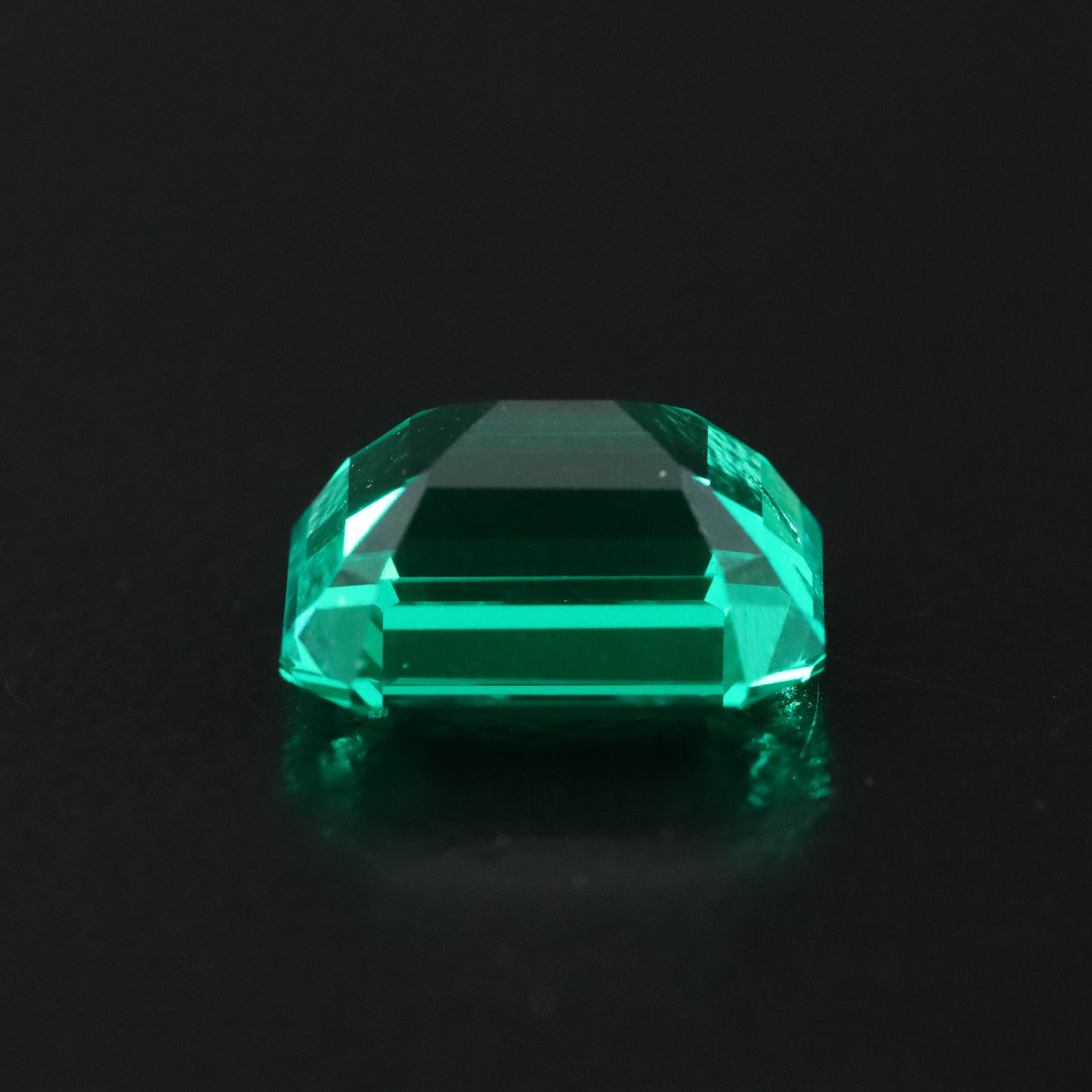 Loose 3.26 CT Lab Grown Emerald