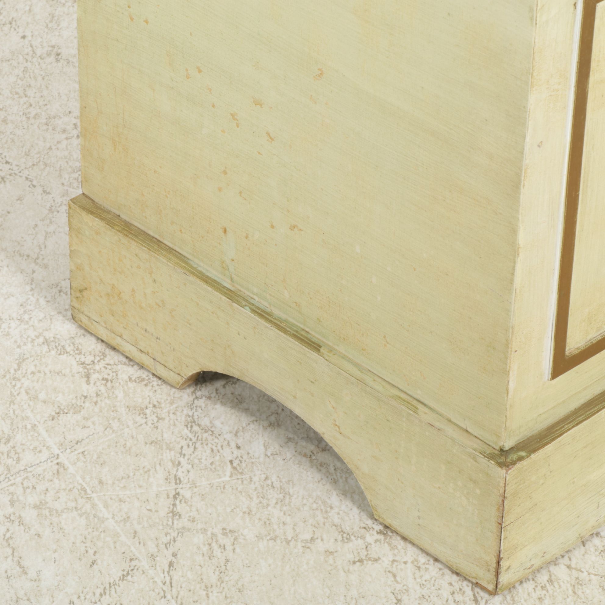 Lane Mid Century Modern Painted Cedar-Lined Blanket Chest