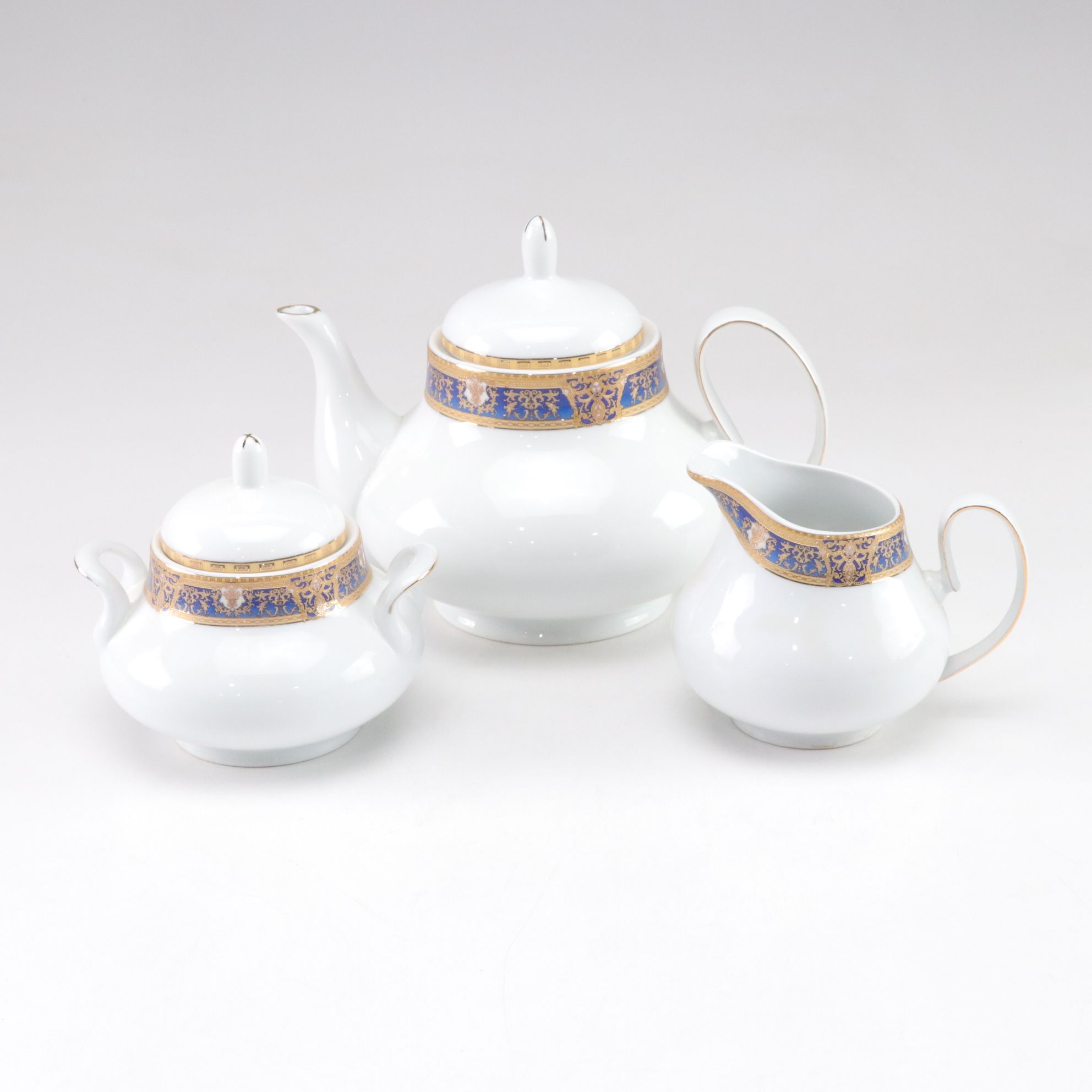 Pegasus Porcelain Dinnerware Set for Twelve Diners & More