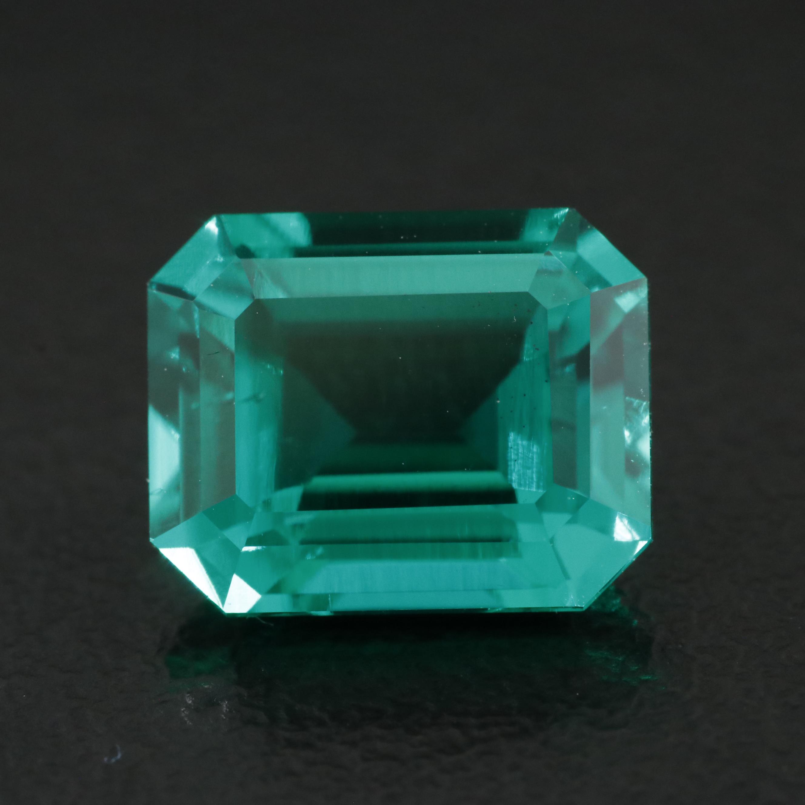 Loose 3.22 CT Lab Grown Emerald