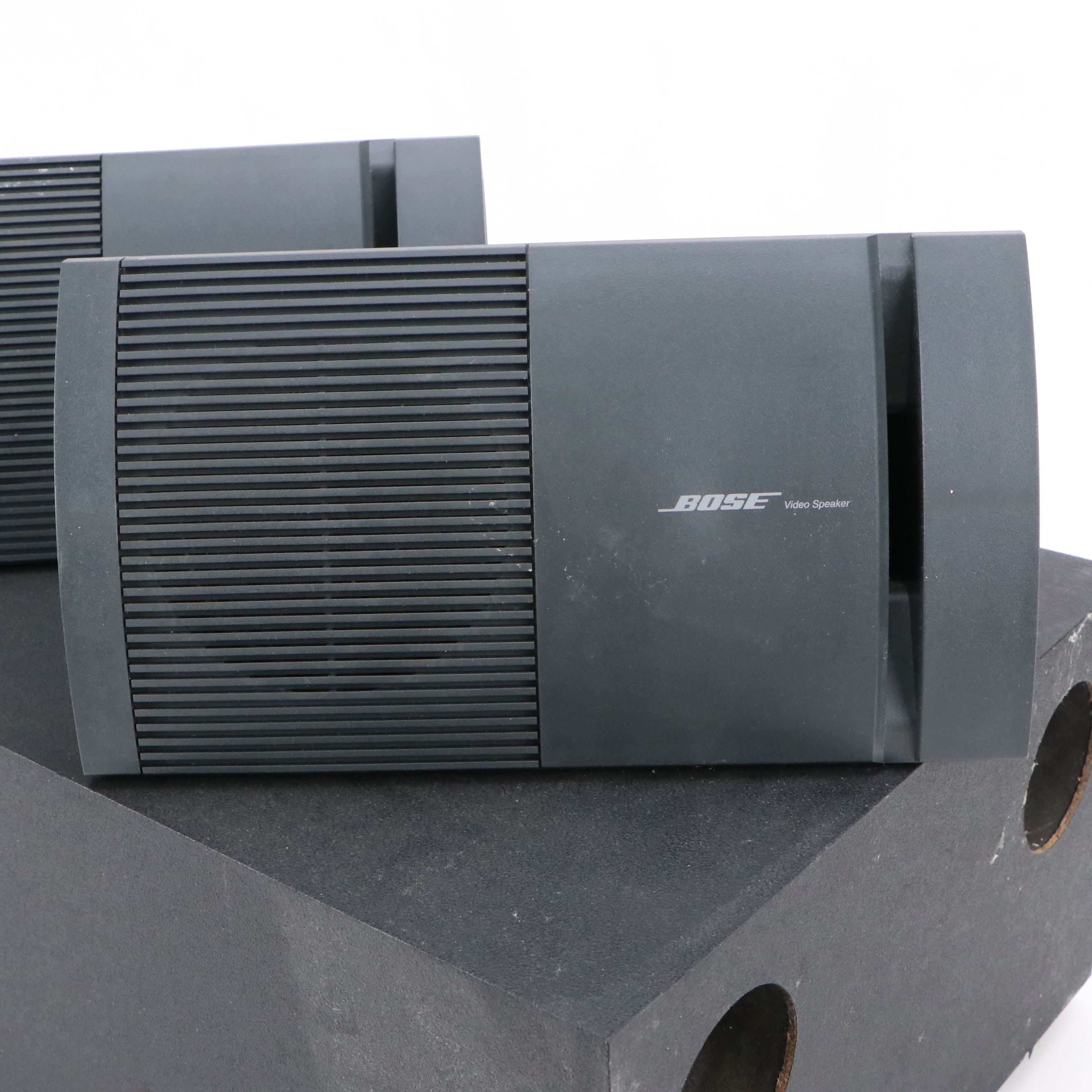 Bose Acoustimass 5 Speaker System with Model V-100 Video Speakers