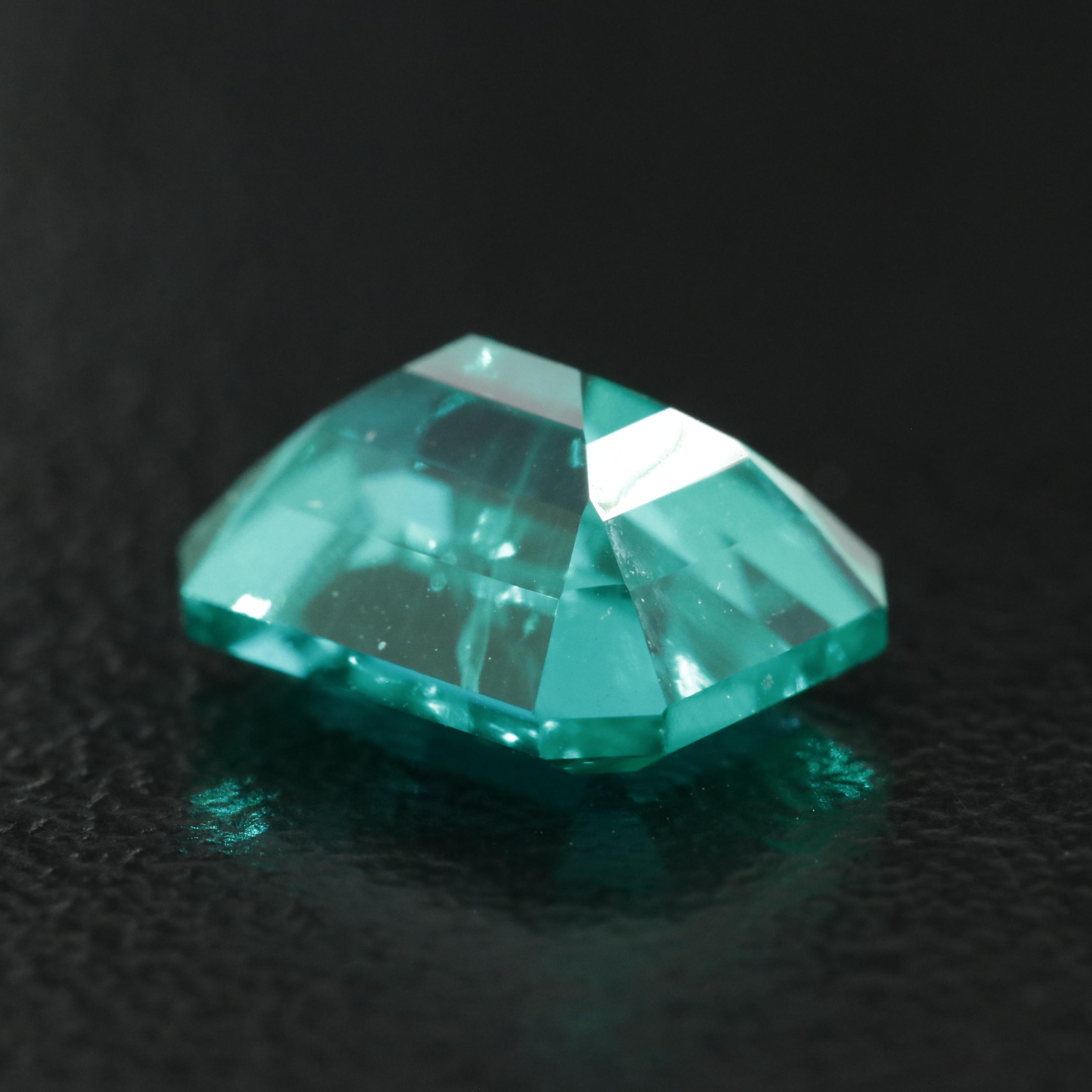 Loose 2.26 CT Lab Grown Emerald