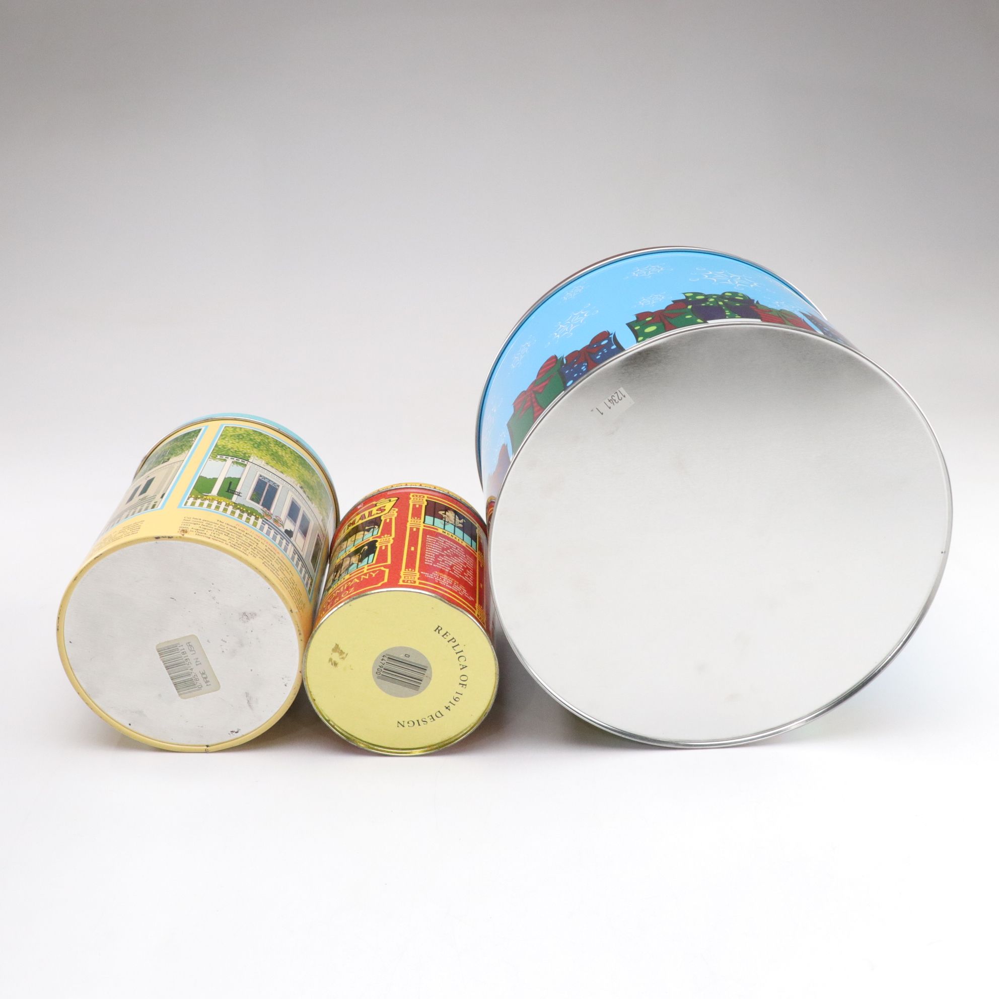 Gold Medal Flour, Nestle Toll House & Other Retro Food Tins