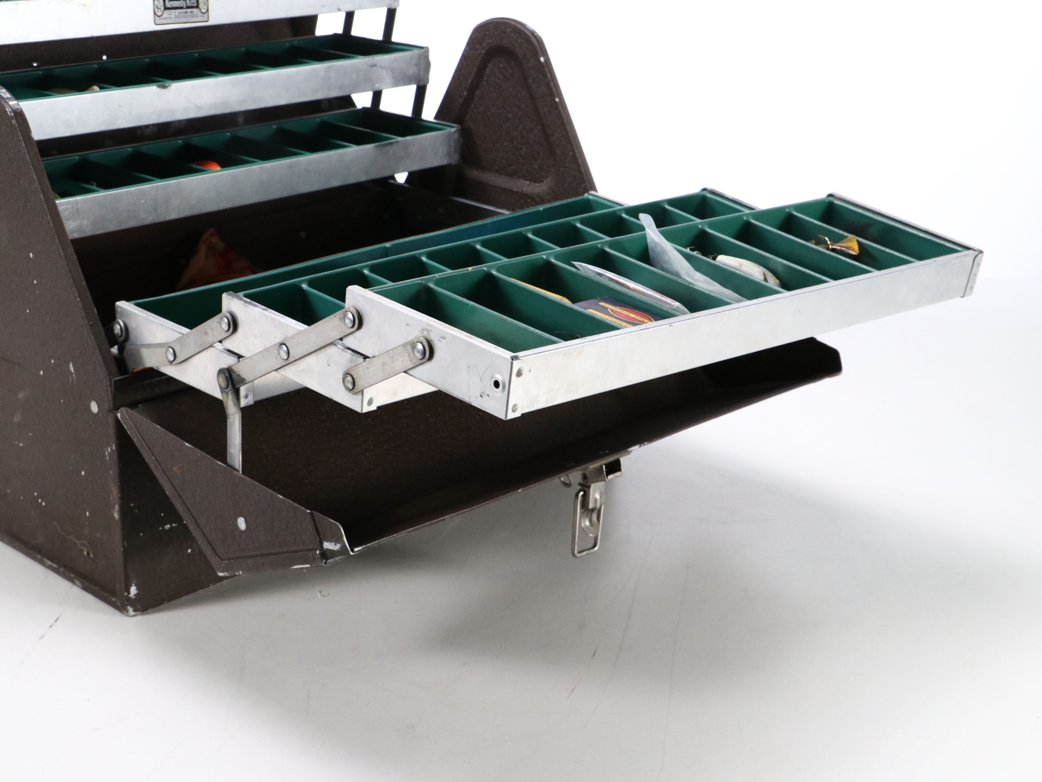 Wright & McGill Model MS6046 Eagle Claw Deluxe Eagle Fishing Rods with Lures