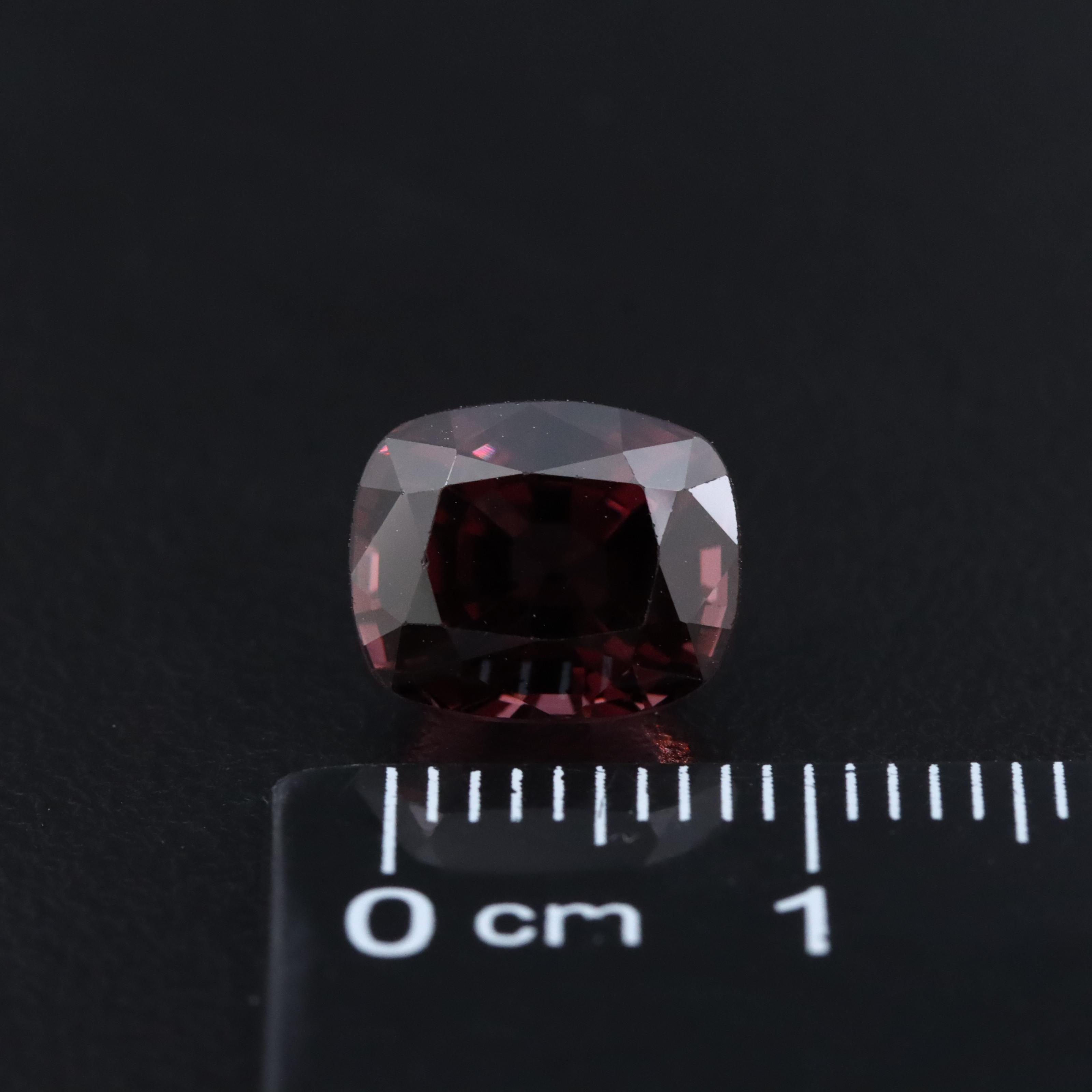 Loose 4.40 CT Spinel
