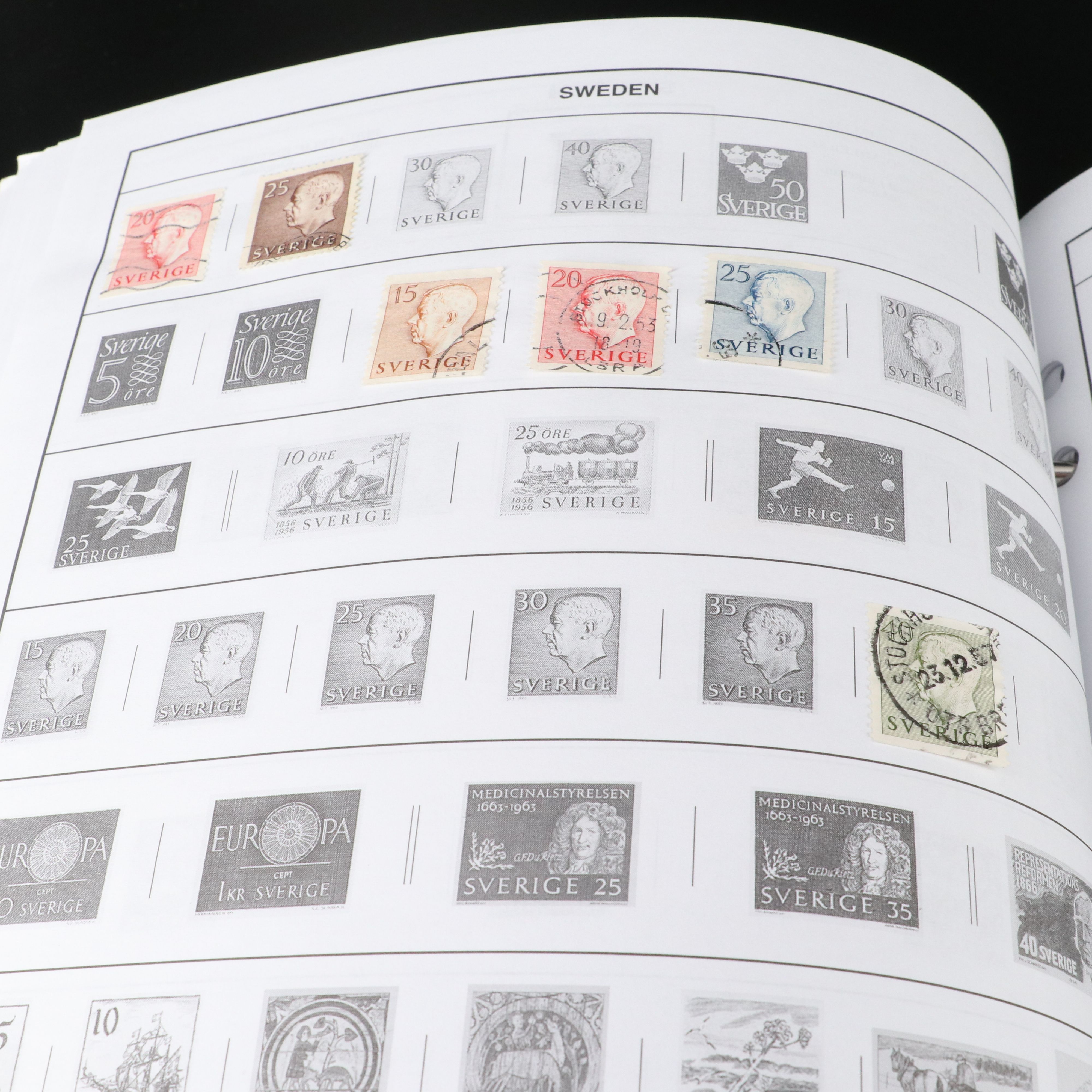 Two Harris "Statesman" World Stamp Albums Part 1 and Part 2.