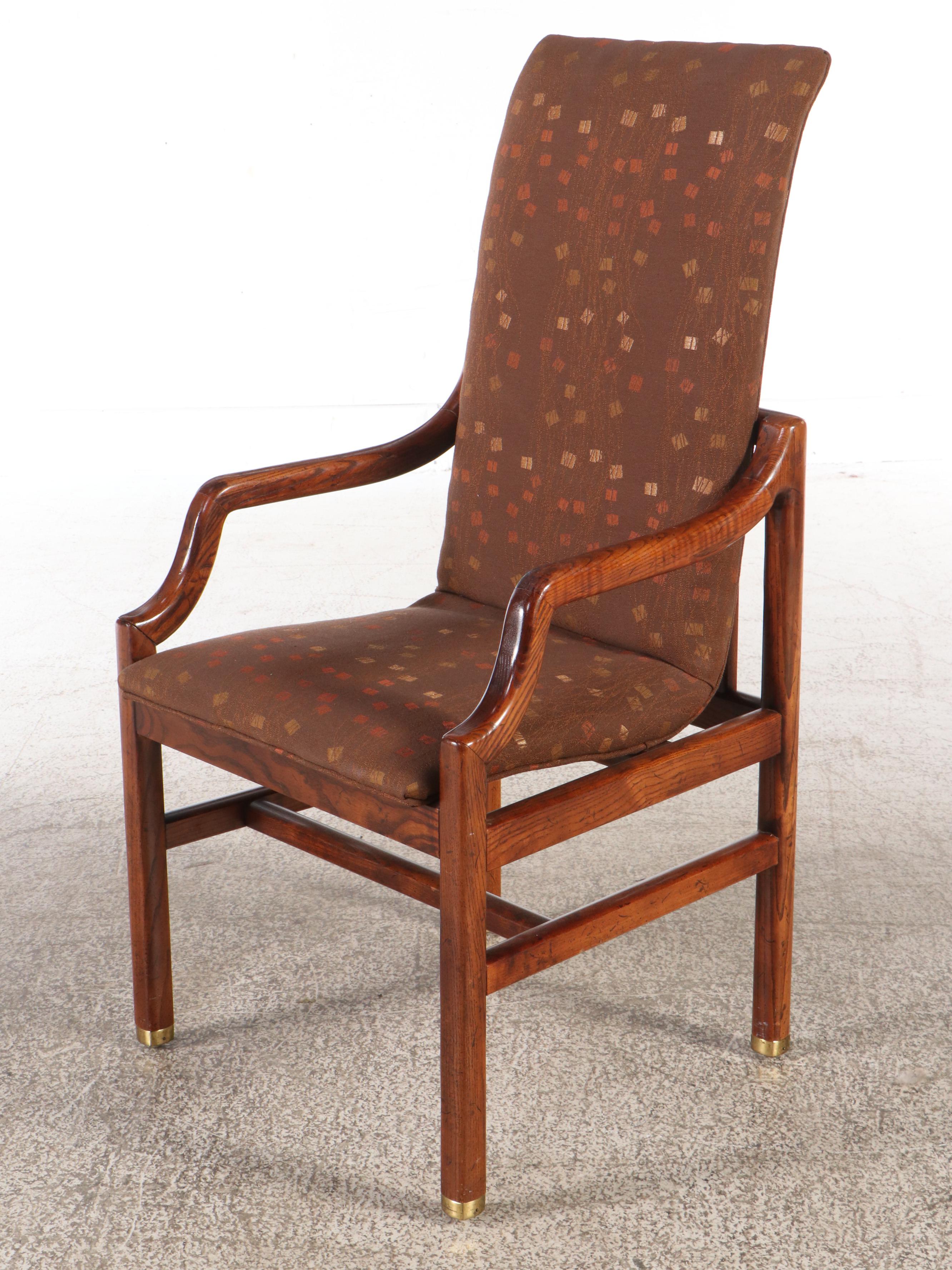 Set of Eight Henredon Mid Century Style Oak Dining Chairs with Dining Table