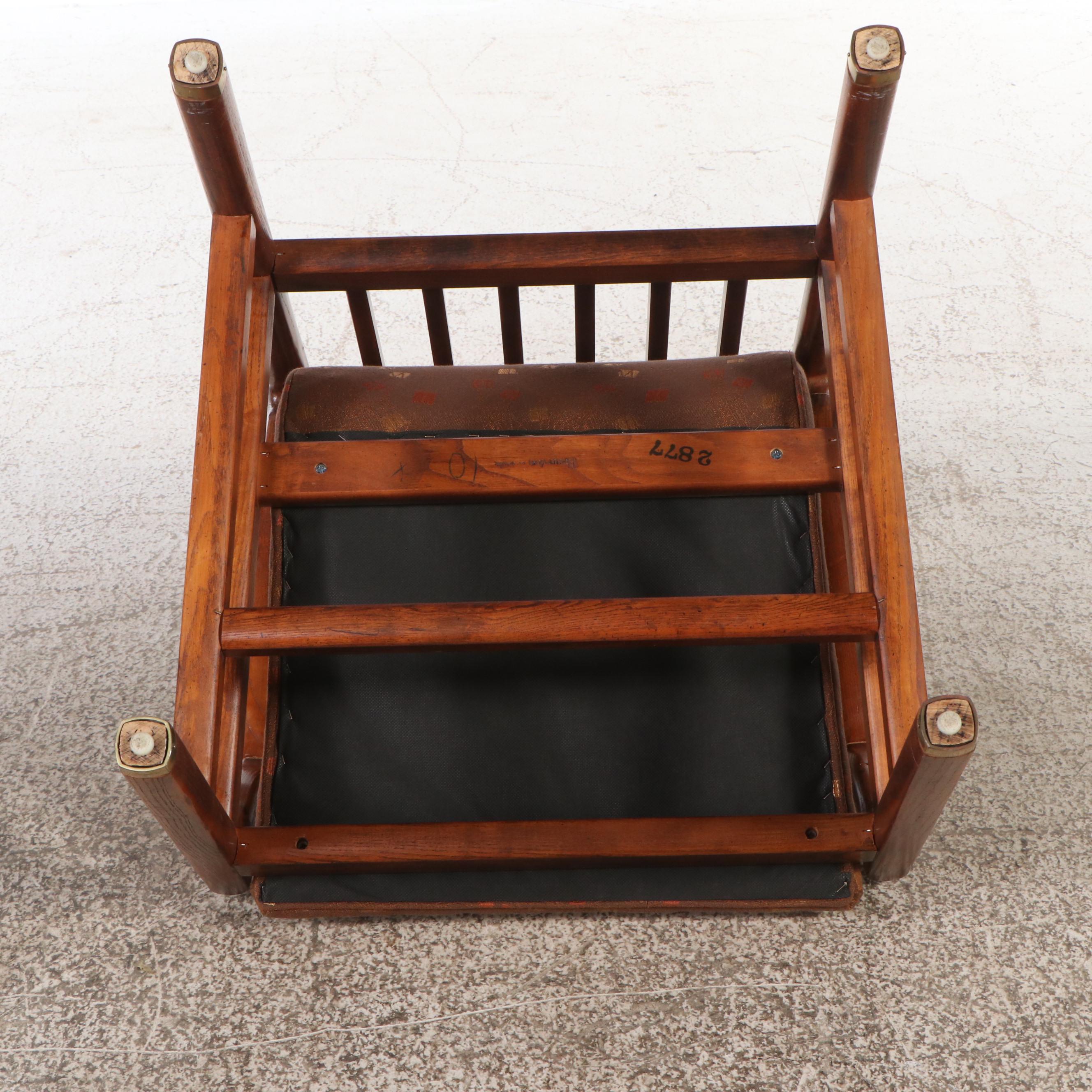 Set of Eight Henredon Mid Century Style Oak Dining Chairs with Dining Table