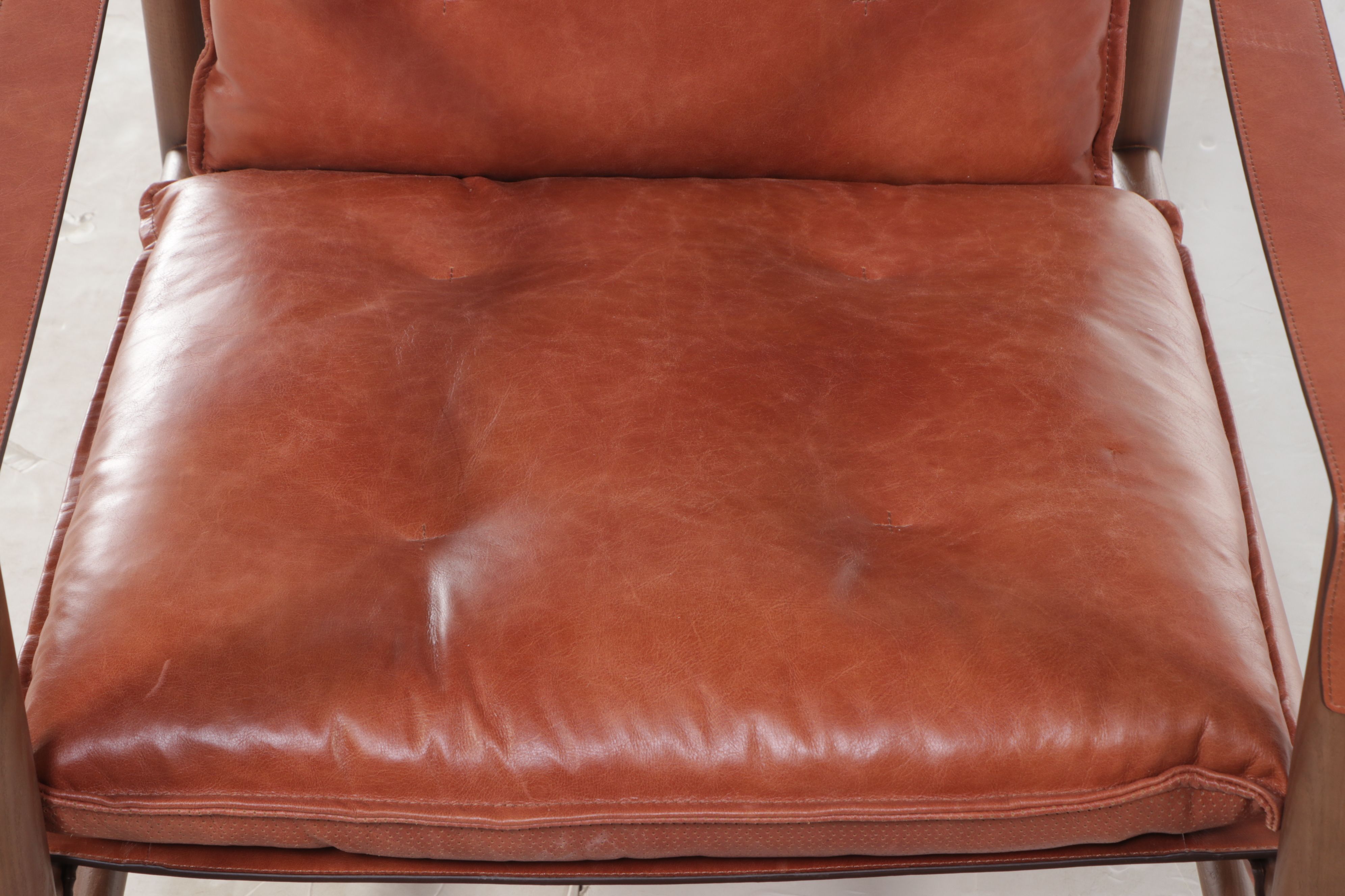 Blue Ocean Traders Mid Century Modern Style Leather Lounge Chair