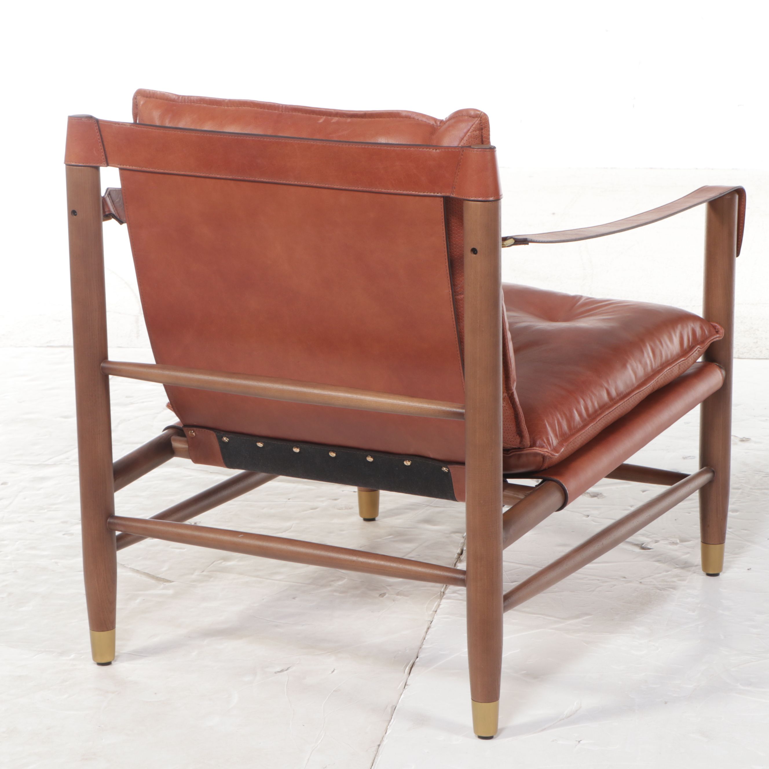 Blue Ocean Traders Mid Century Modern Style Leather Lounge Chair