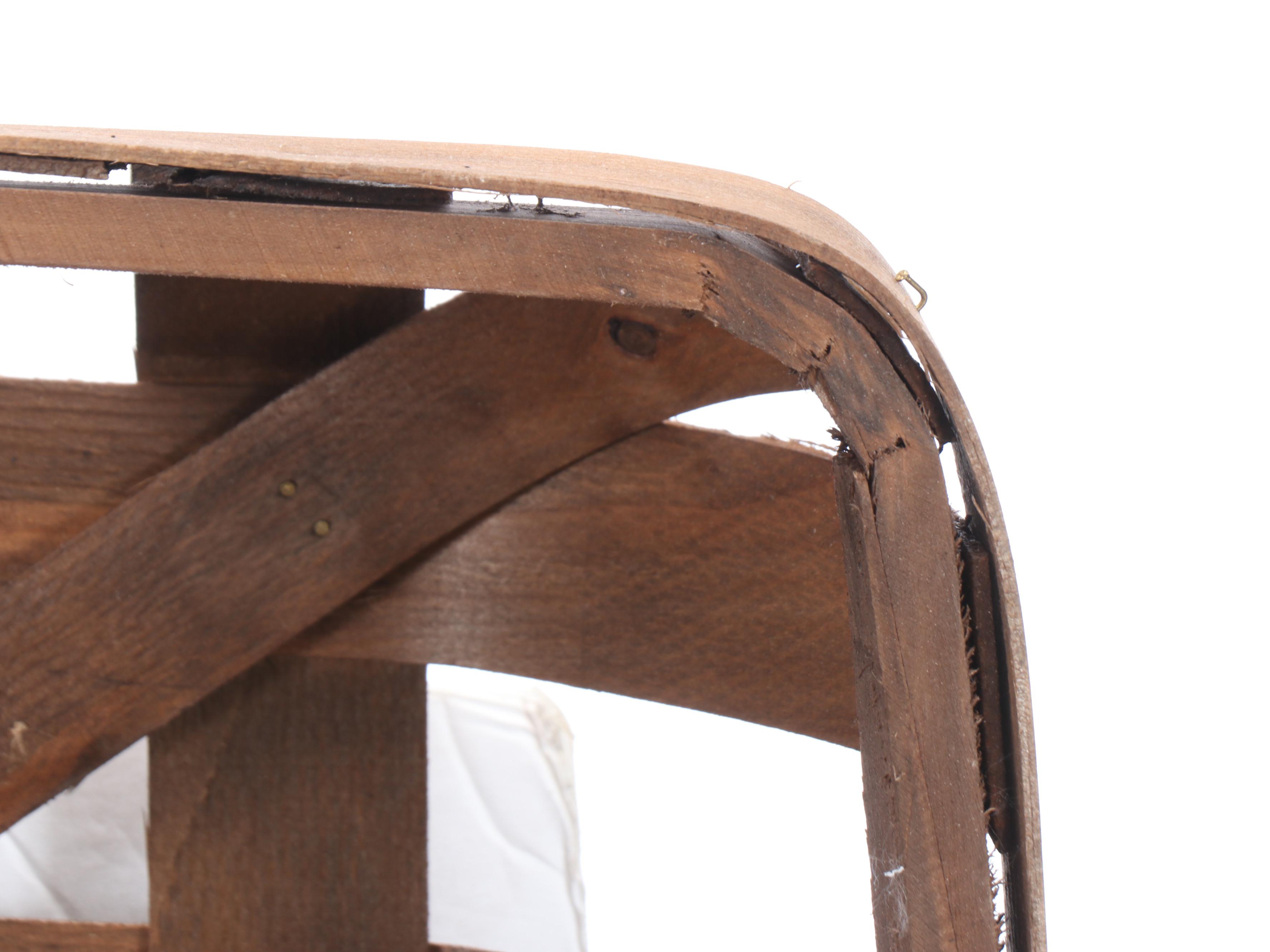 Set of Three Split Wood Nesting Tobacco Baskets