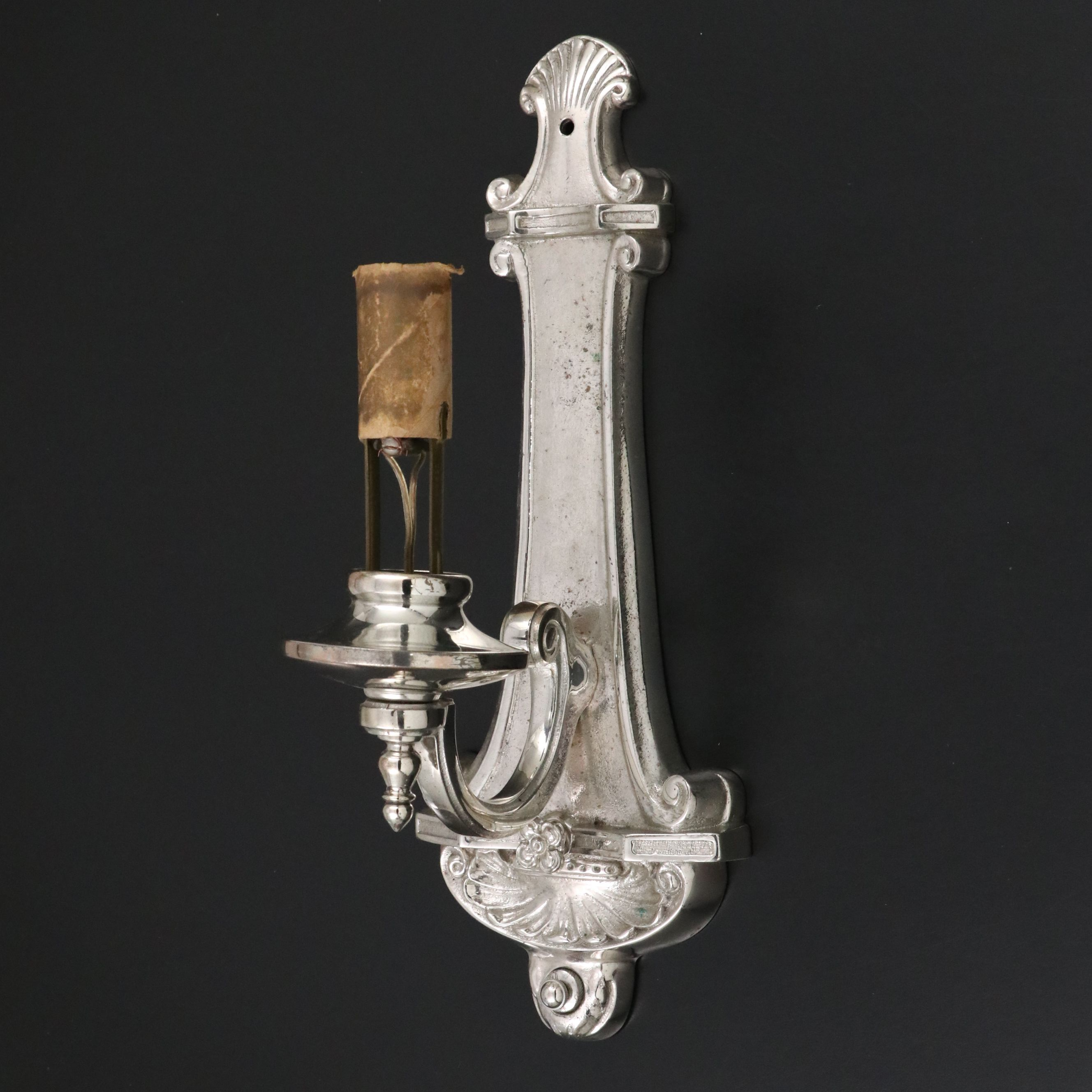 Moe Bridges Co. Electric Metal Wall Sconce