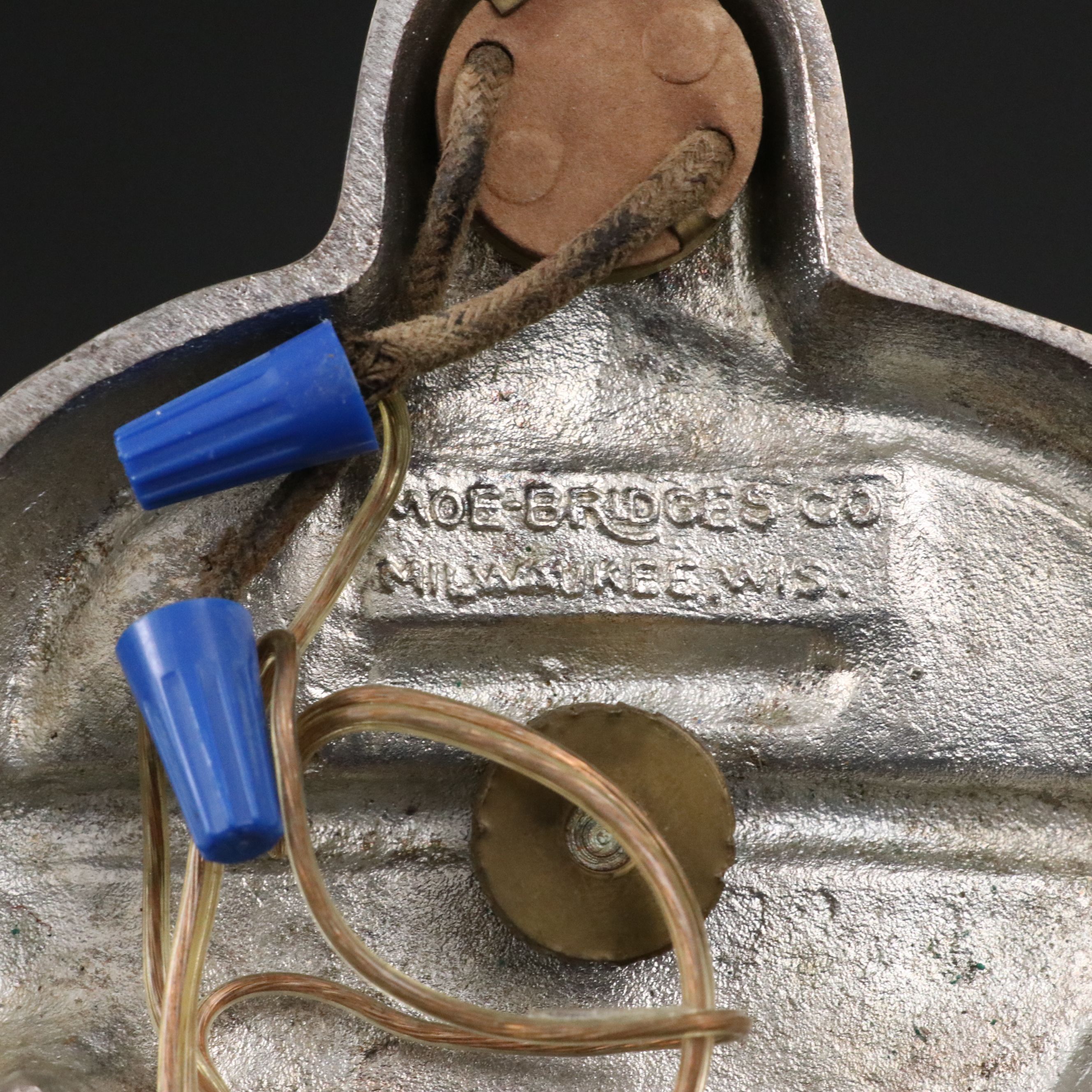 Moe Bridges Co. Electric Metal Wall Sconce