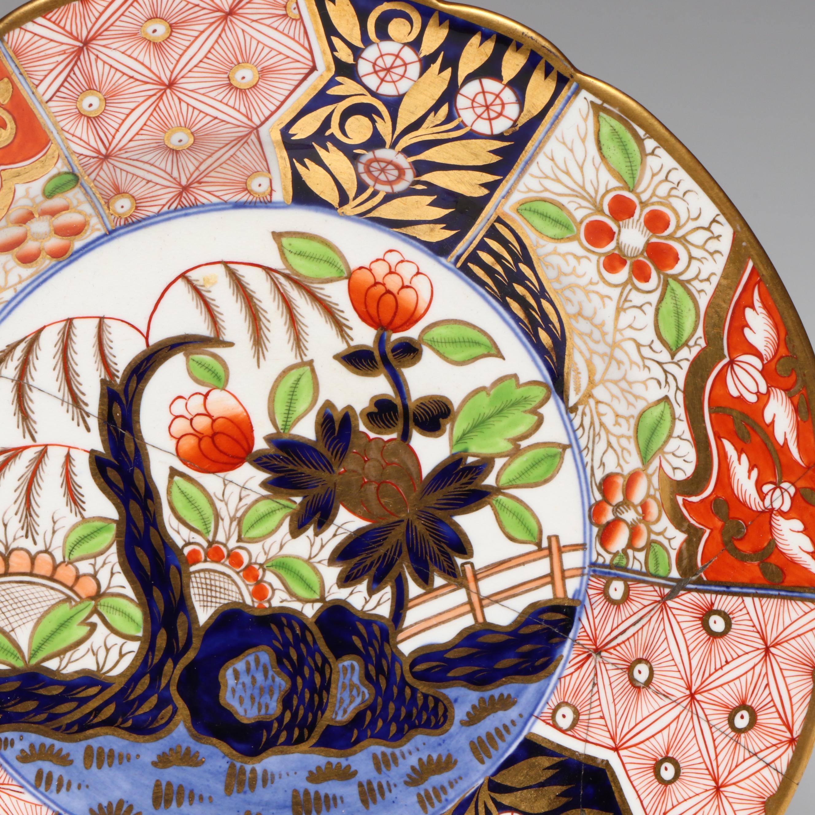 Spode "Rock and Tree" Imari Ware Plate and Gravy Tureen, Early 19th Century