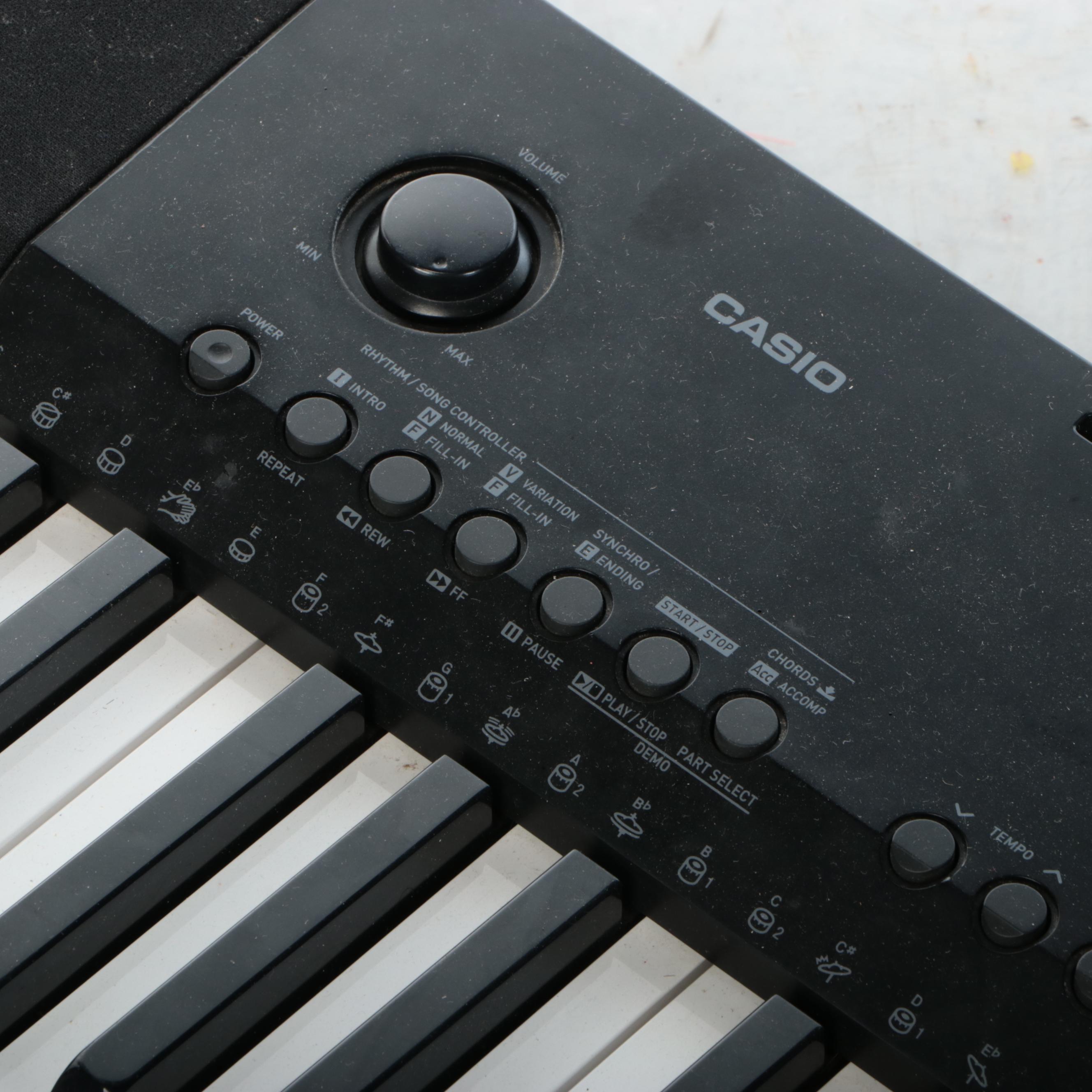 Casio CDP-220R Full-Size Digital Piano with Regis Sustain Foot Pedal, Microphone