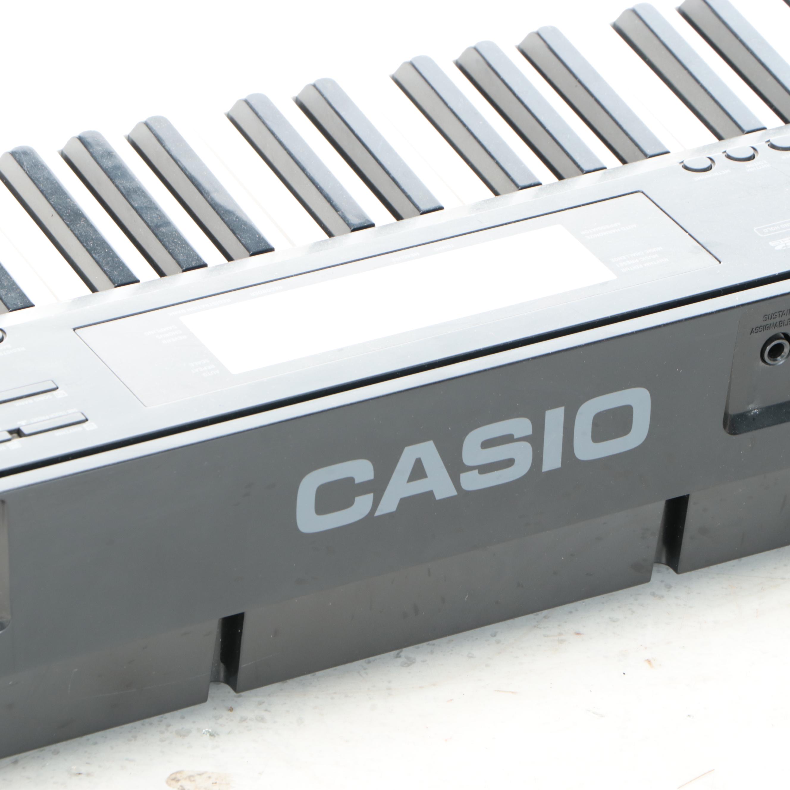 Casio CDP-220R Full-Size Digital Piano with Regis Sustain Foot Pedal, Microphone