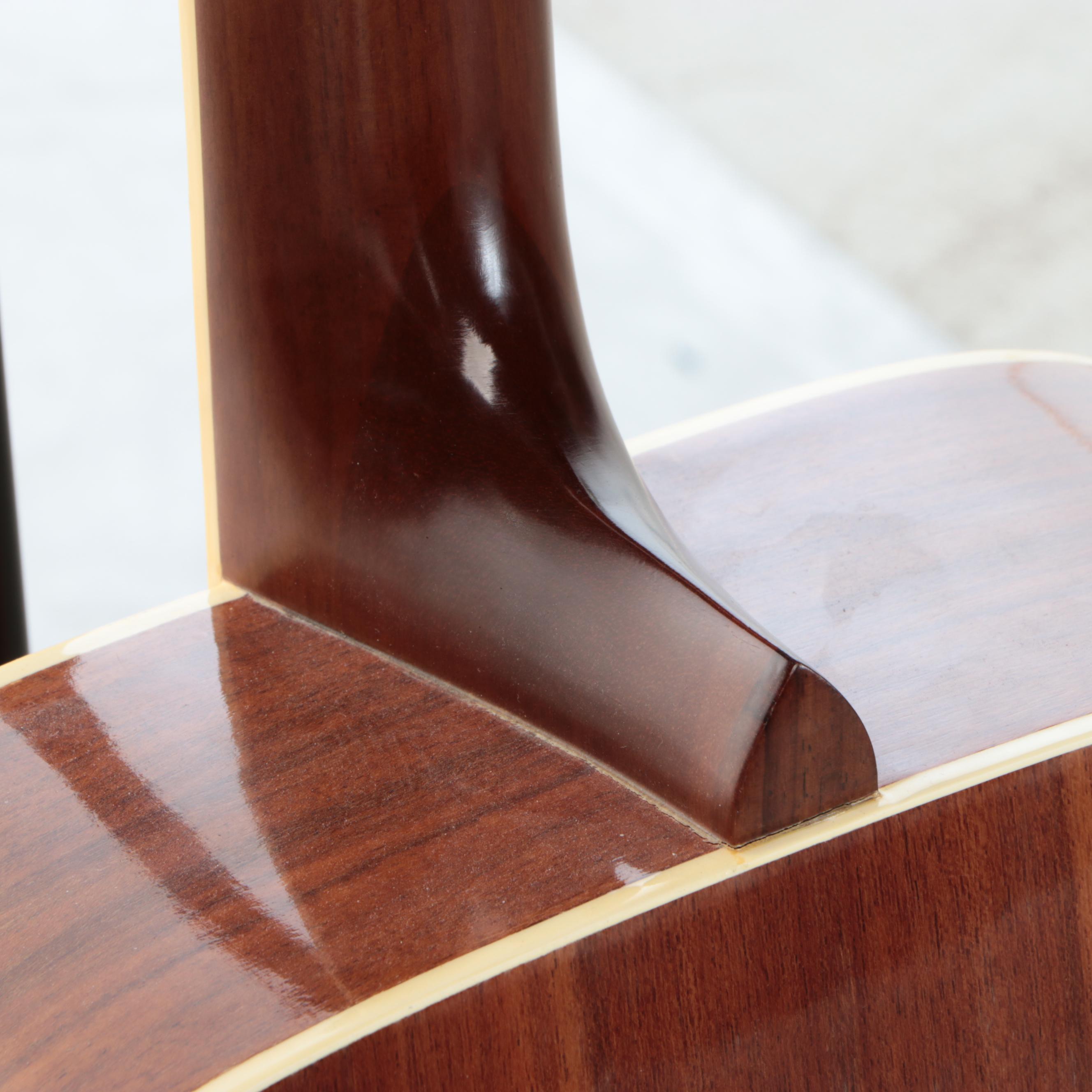 Alvarez Spruce Top Acoustic Guitar with Tolex Hard Case