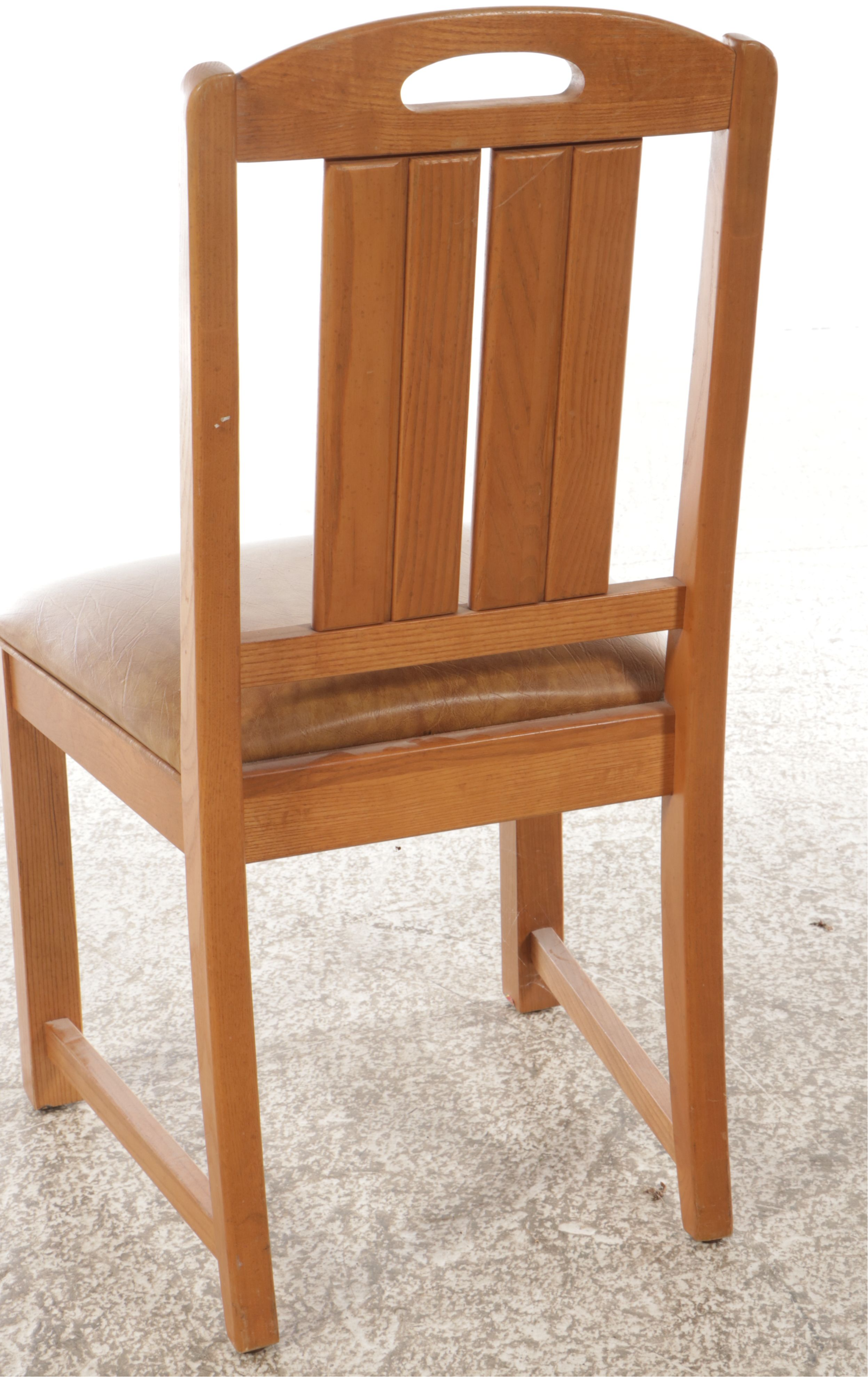 Stanley Furniture Traditional Style Oak Dresser with Side Chair