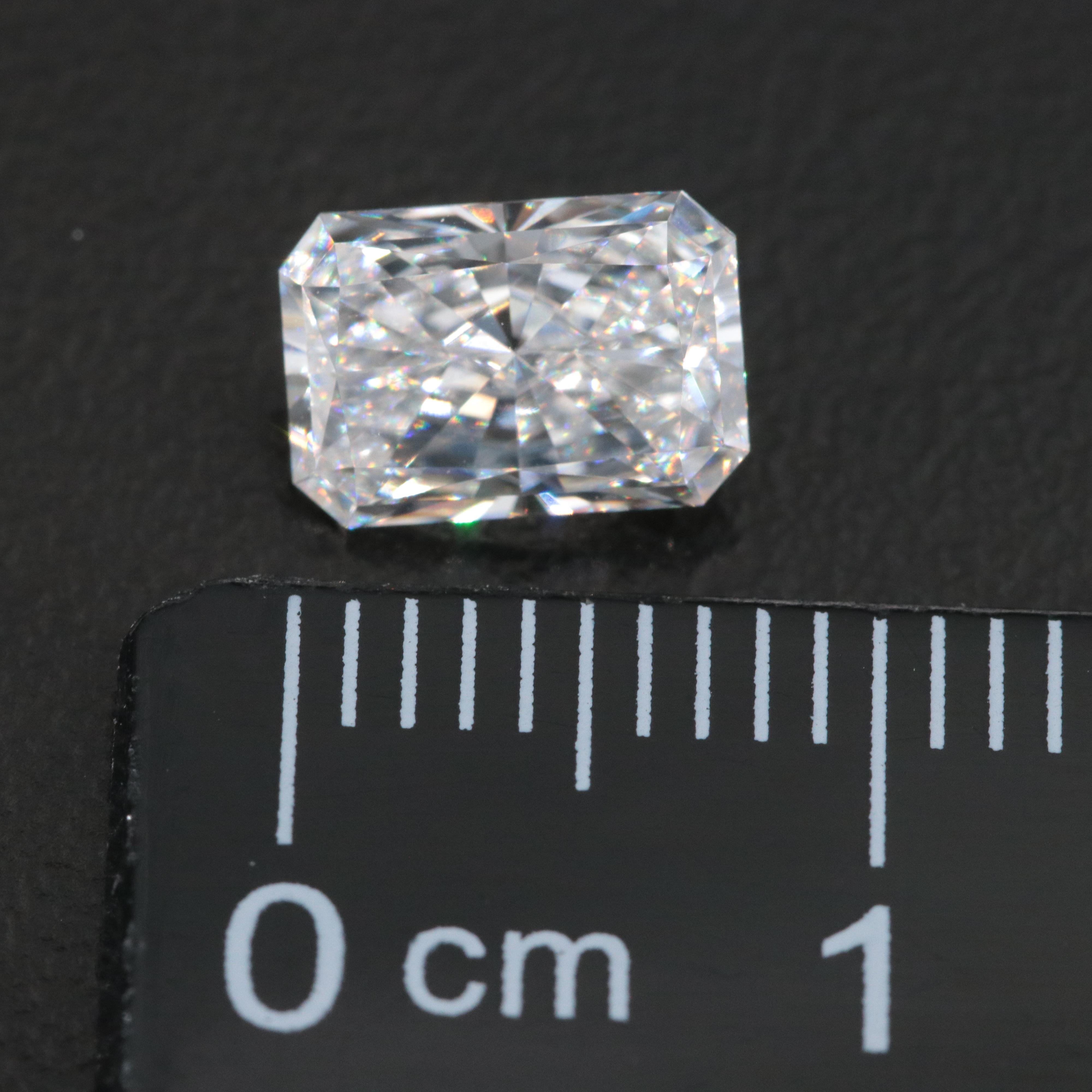 Loose 1.31 CT Lab Grown Diamond with IGI Report