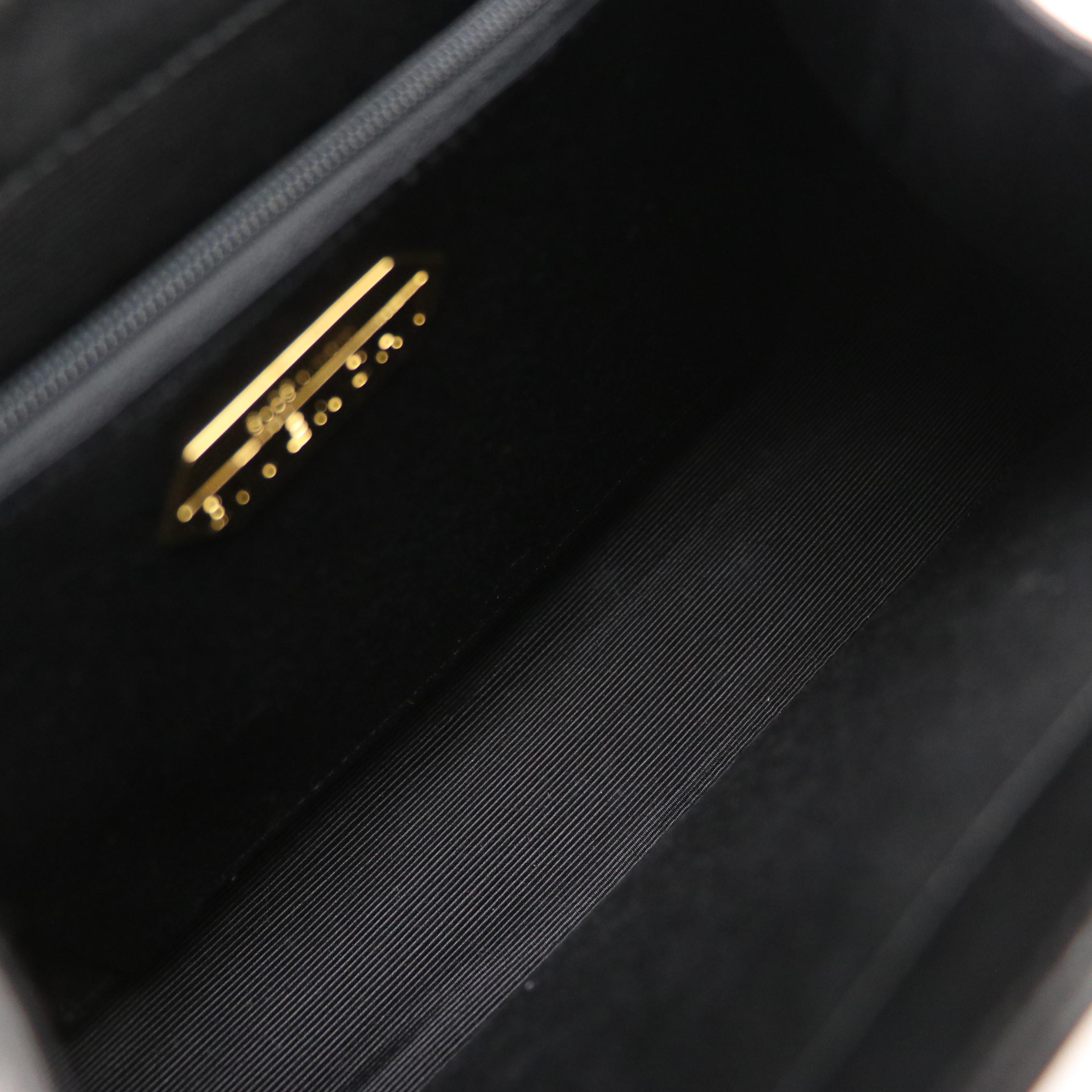 Givenchy Sacs a Main Top Handle Handbag in Black Leather