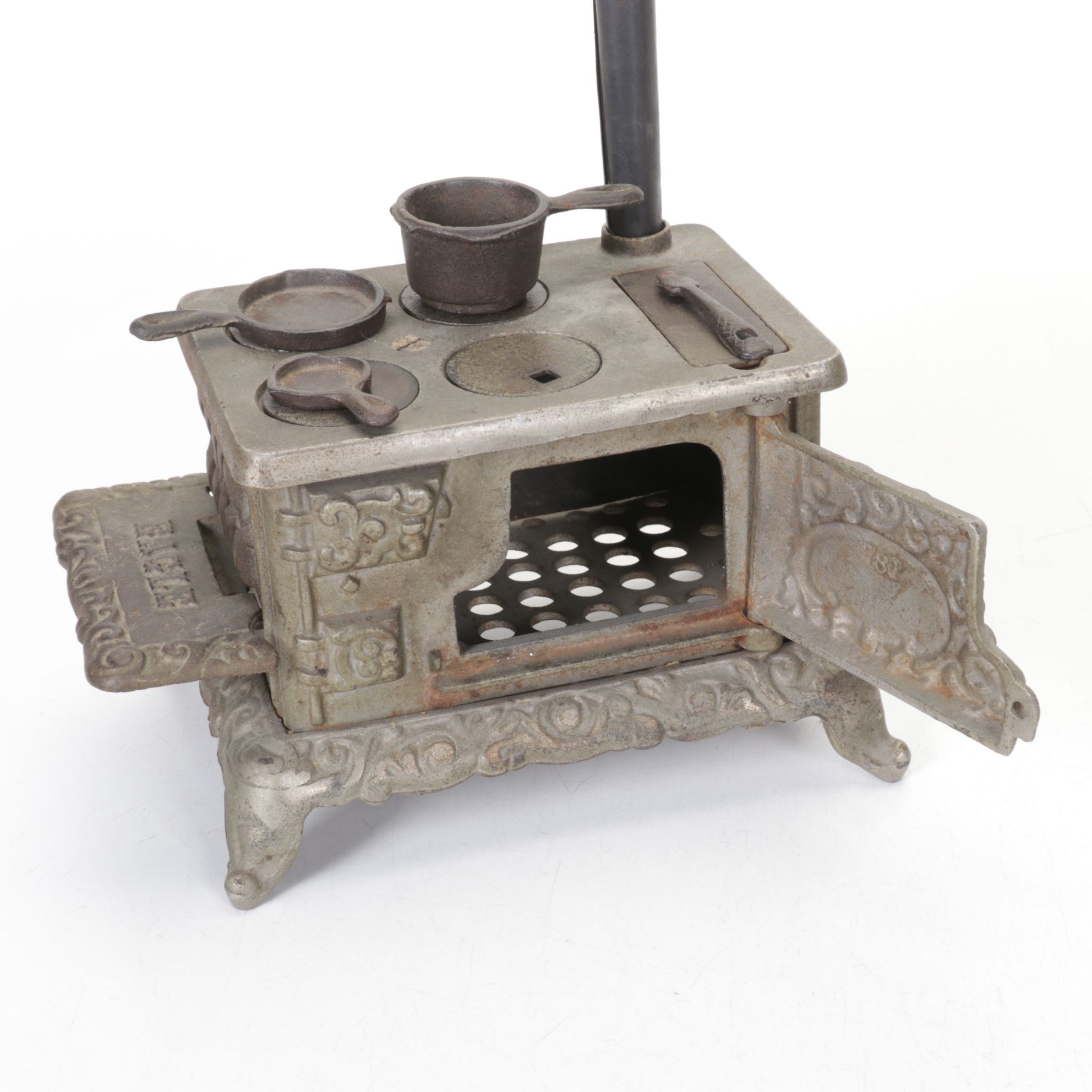 Cast Iron Miniature Stove, Sewing Machine & More
