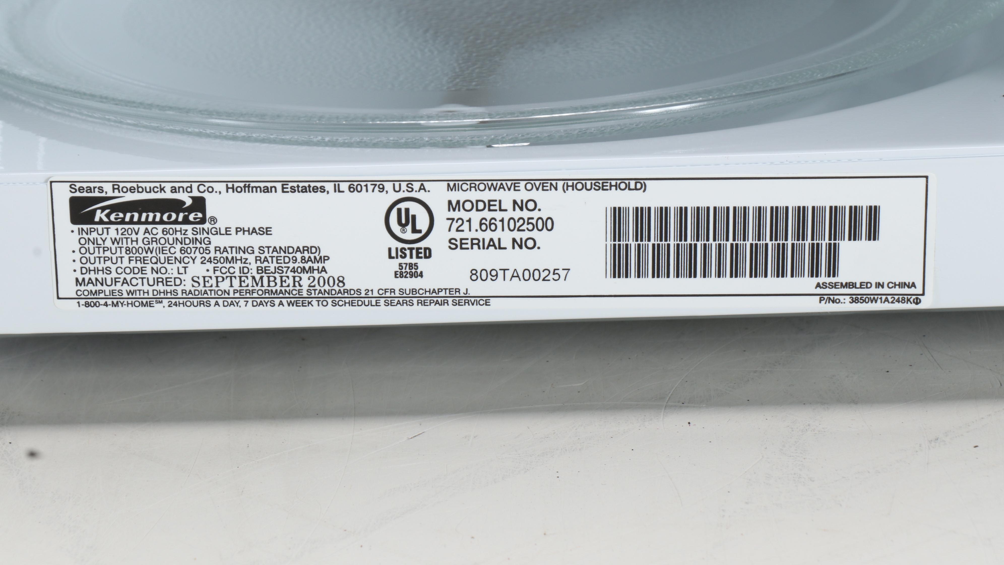 Kenmore 0.7 Cu. Ft. White Microwave Oven