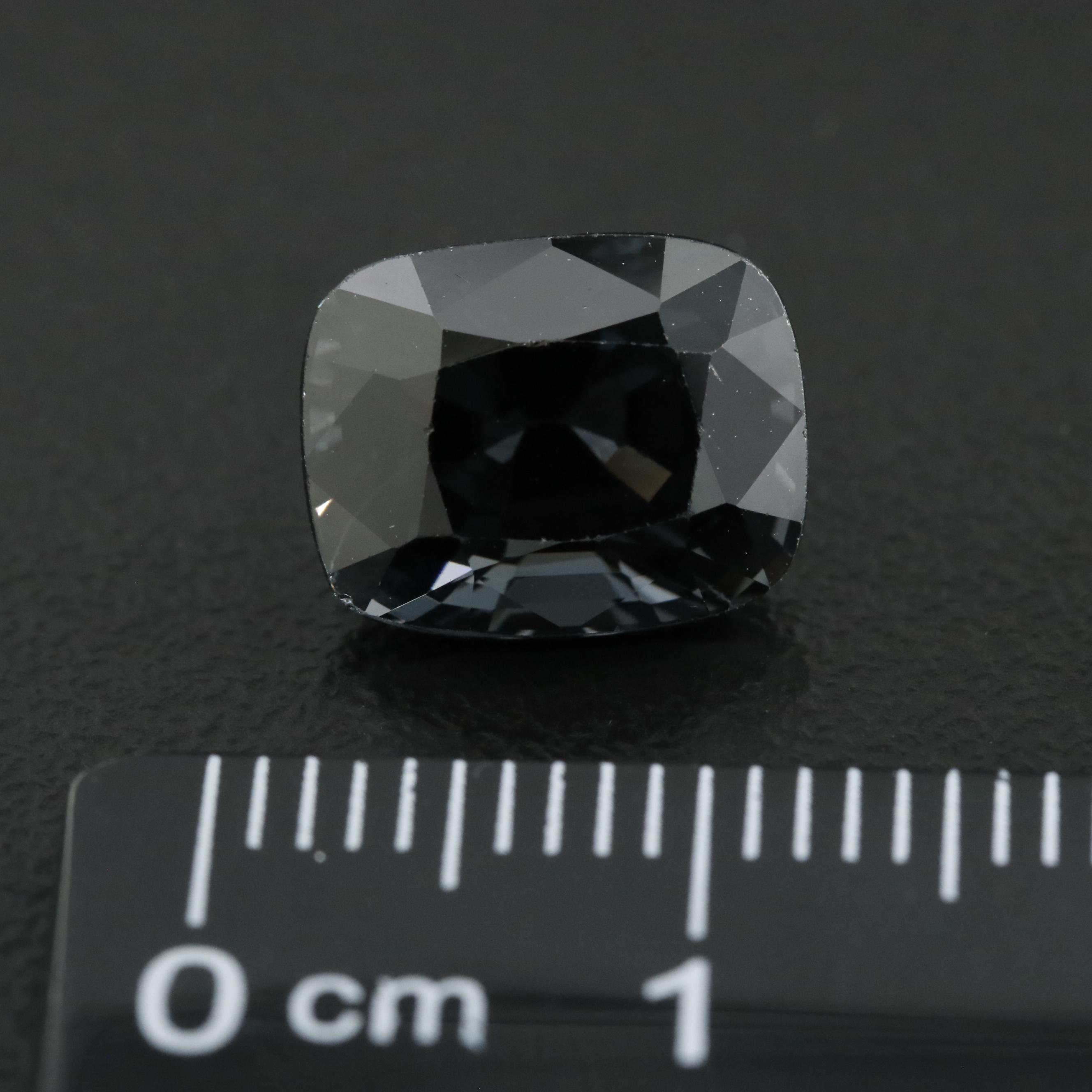 Loose 4.90 CT Spinel