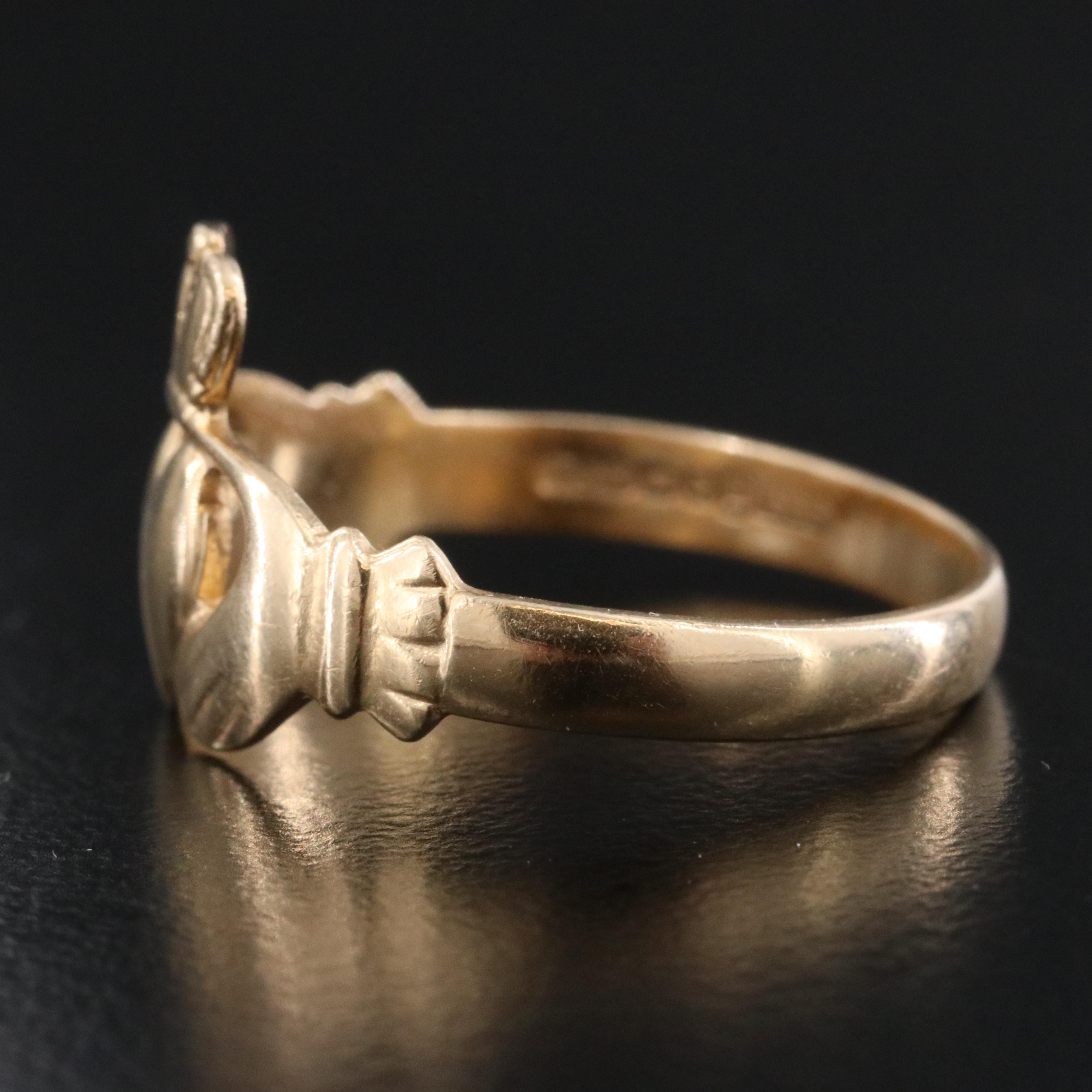 14K Claddagh Ring