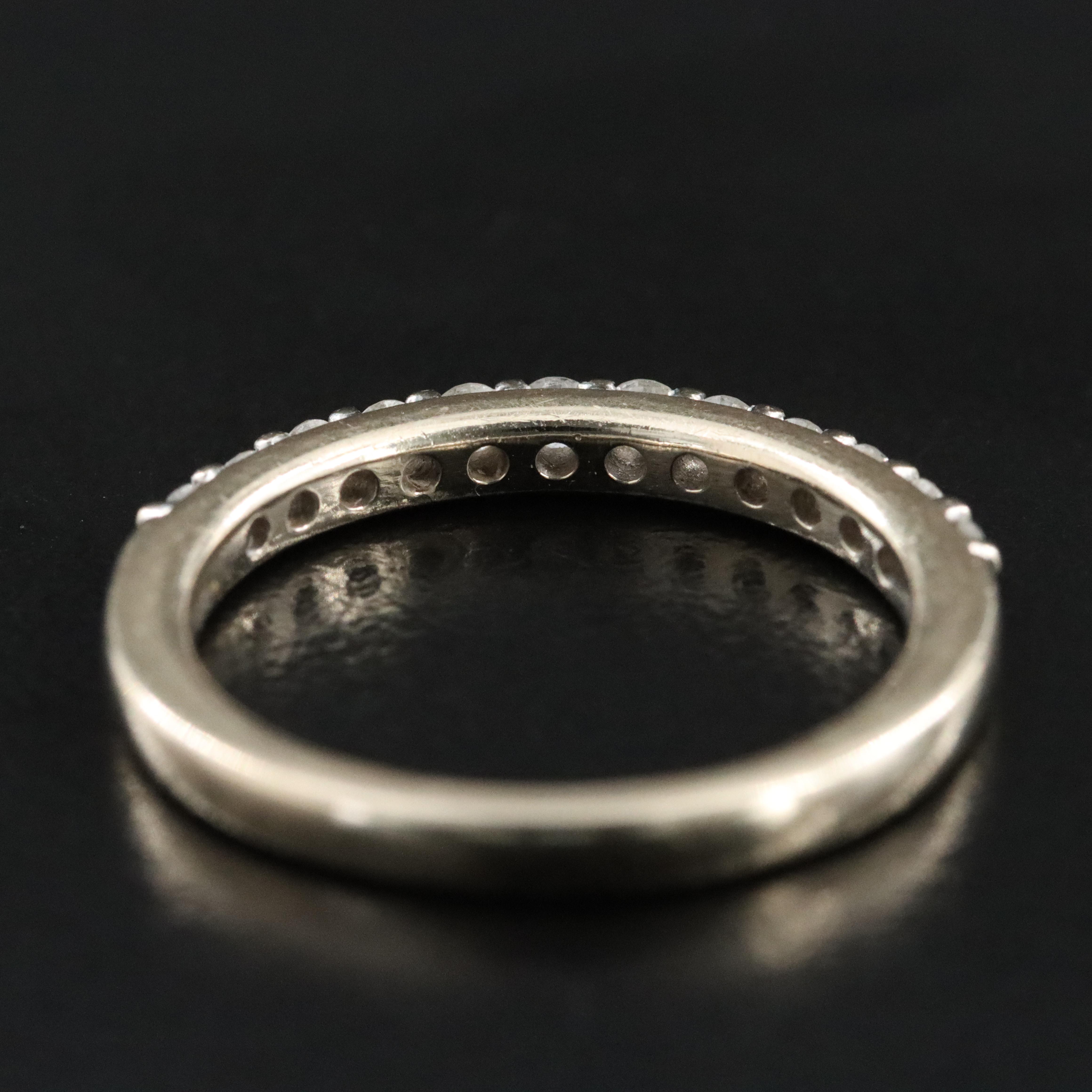 18K 0.34 CTW Diamond Band