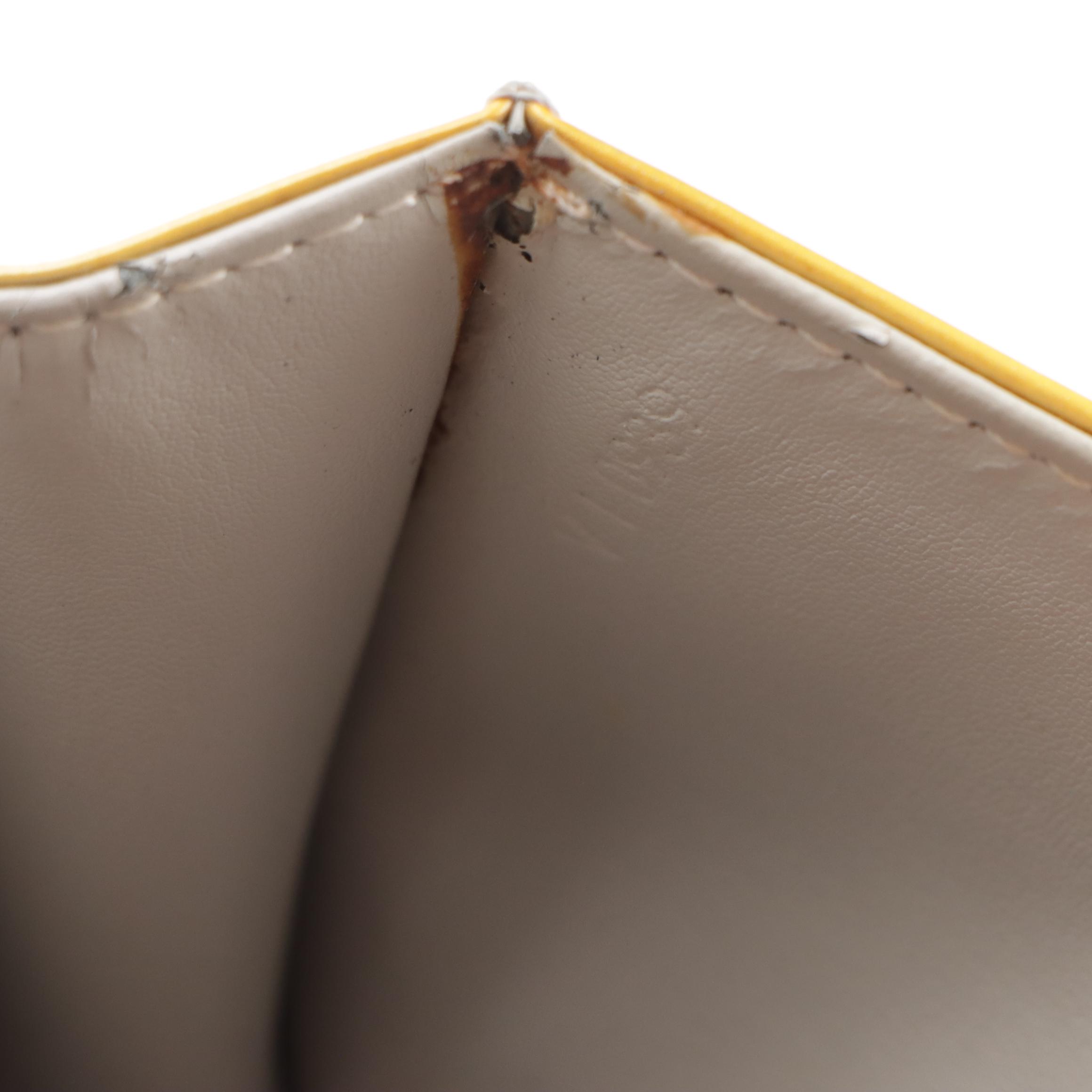 Louis Vuitton Spring Street Handbag in Monogram Vernis and Vachetta Leather