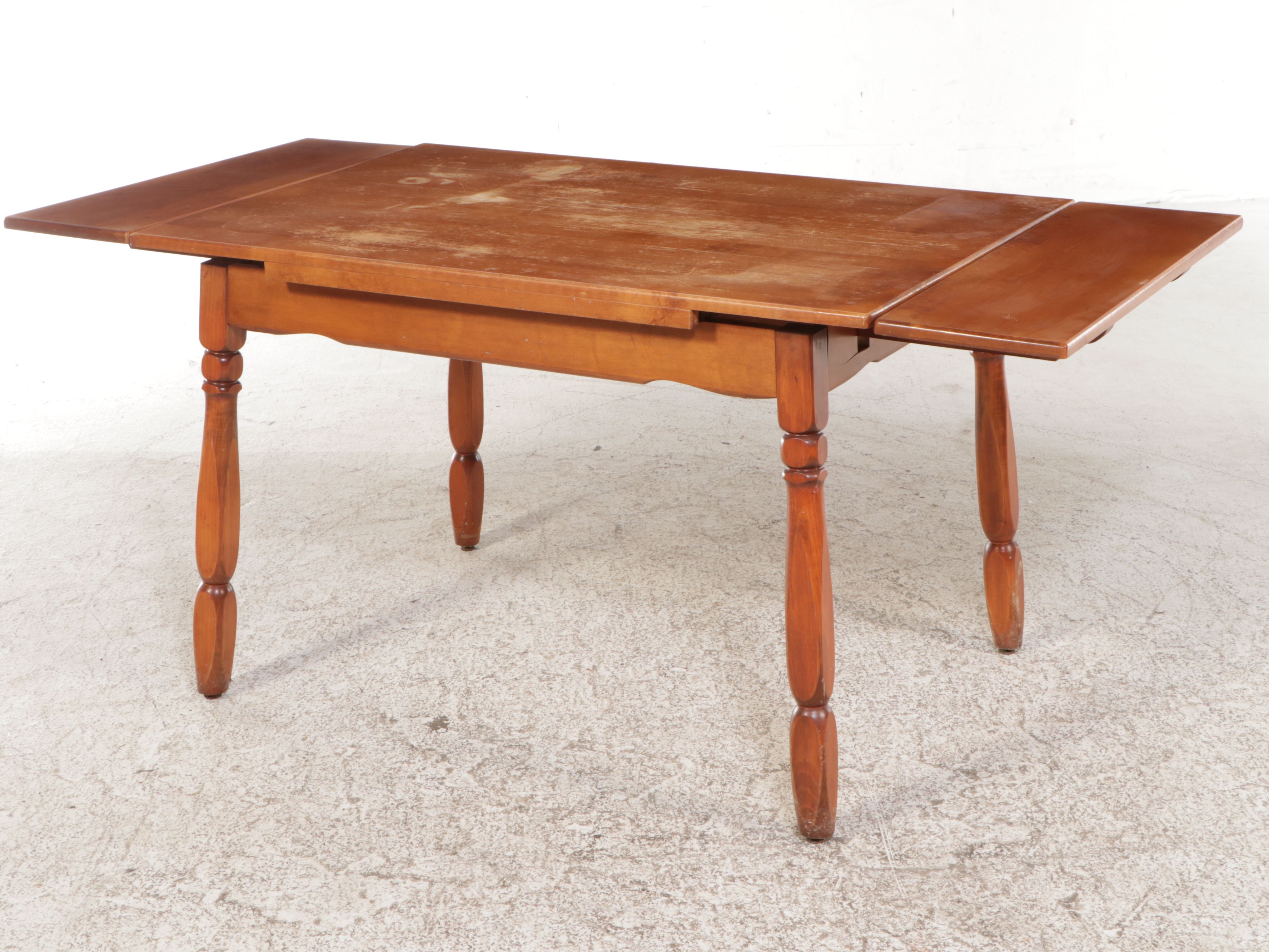 Early American Style Cherry Five-Piece Dining Set, Mid-20th Century