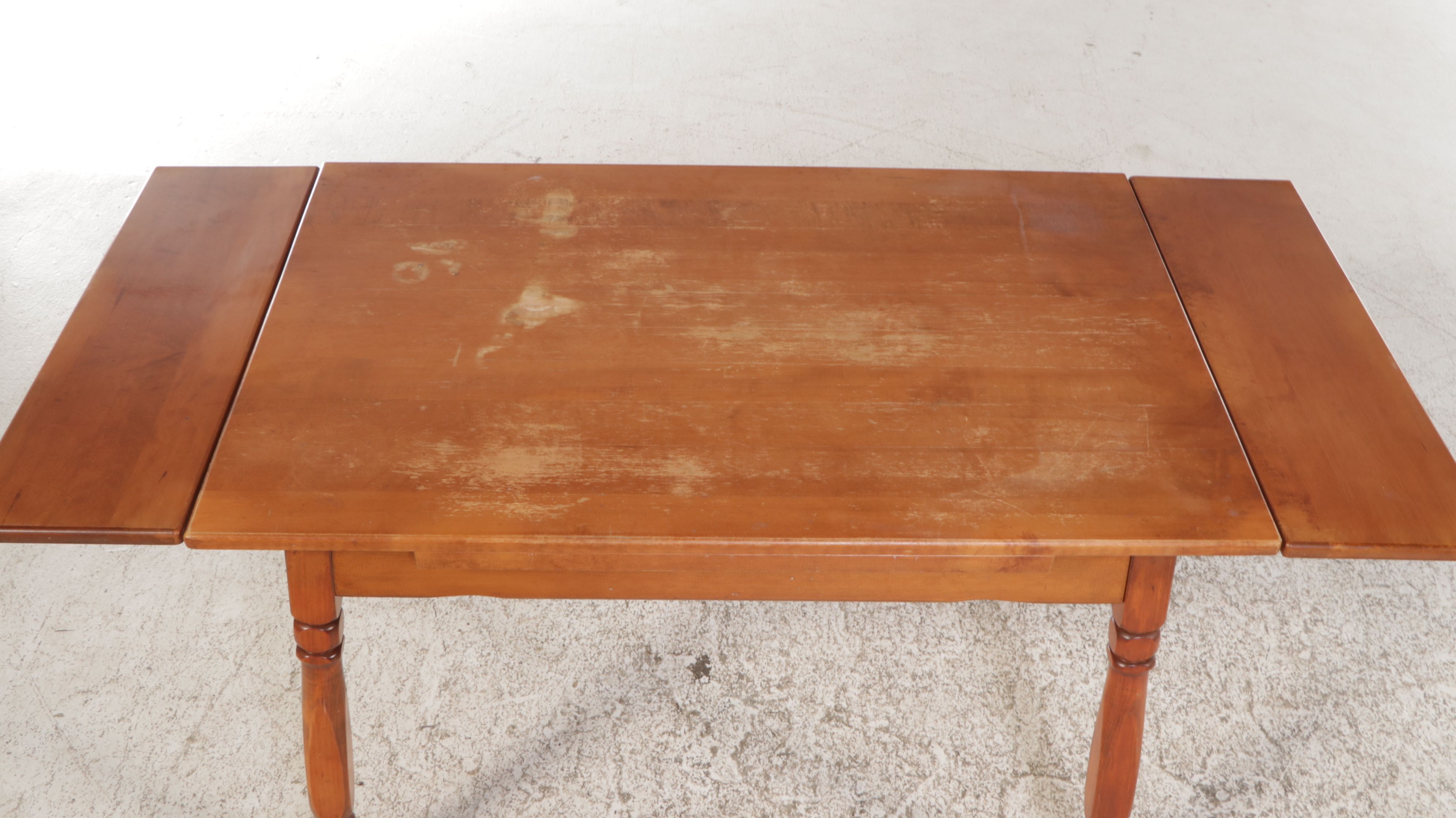 Early American Style Cherry Five-Piece Dining Set, Mid-20th Century