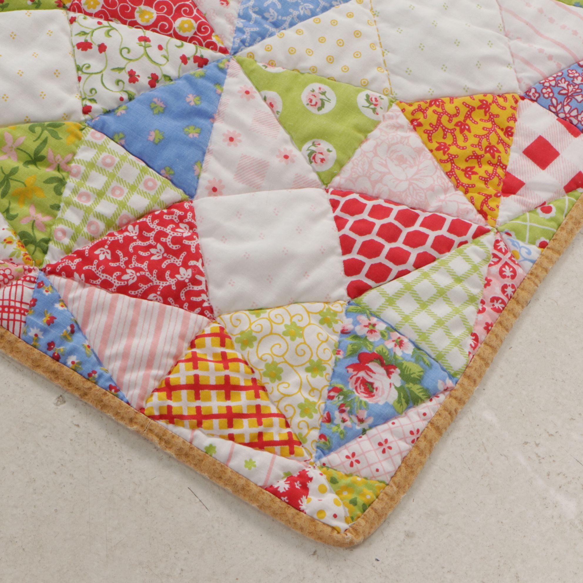 Handmade "Kaleidoscope" Calico Patchwork Quilt, Mid to Late 20th Century