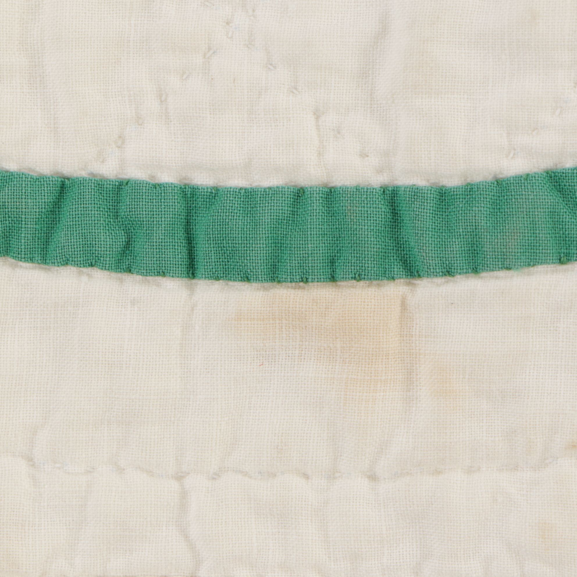 Hand-Pieced "Rose of Sharon" Applique Quilt, Mid to Late 20th Century