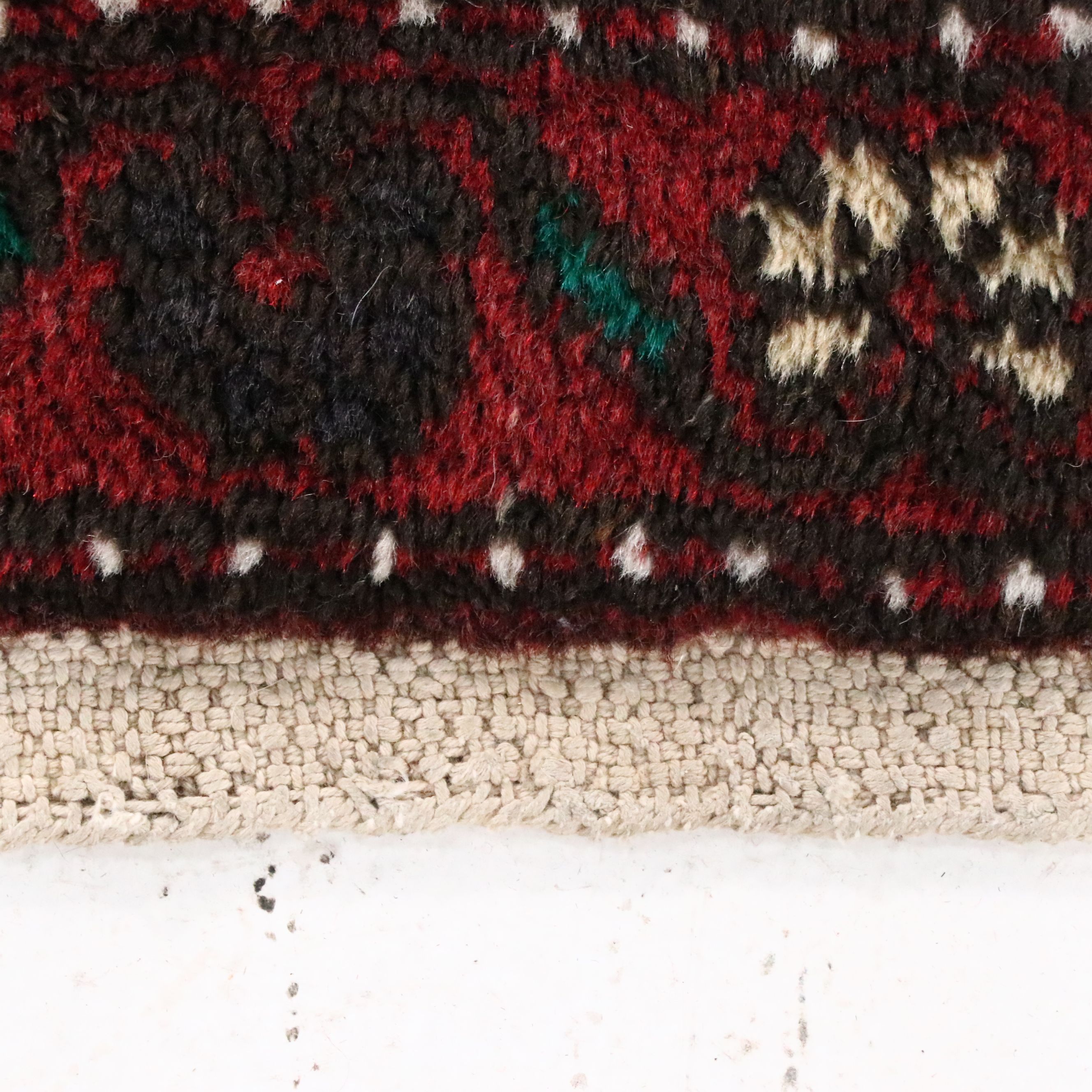 6'10 x 10' Hand-Knotted Persian Qashqai Area Rug