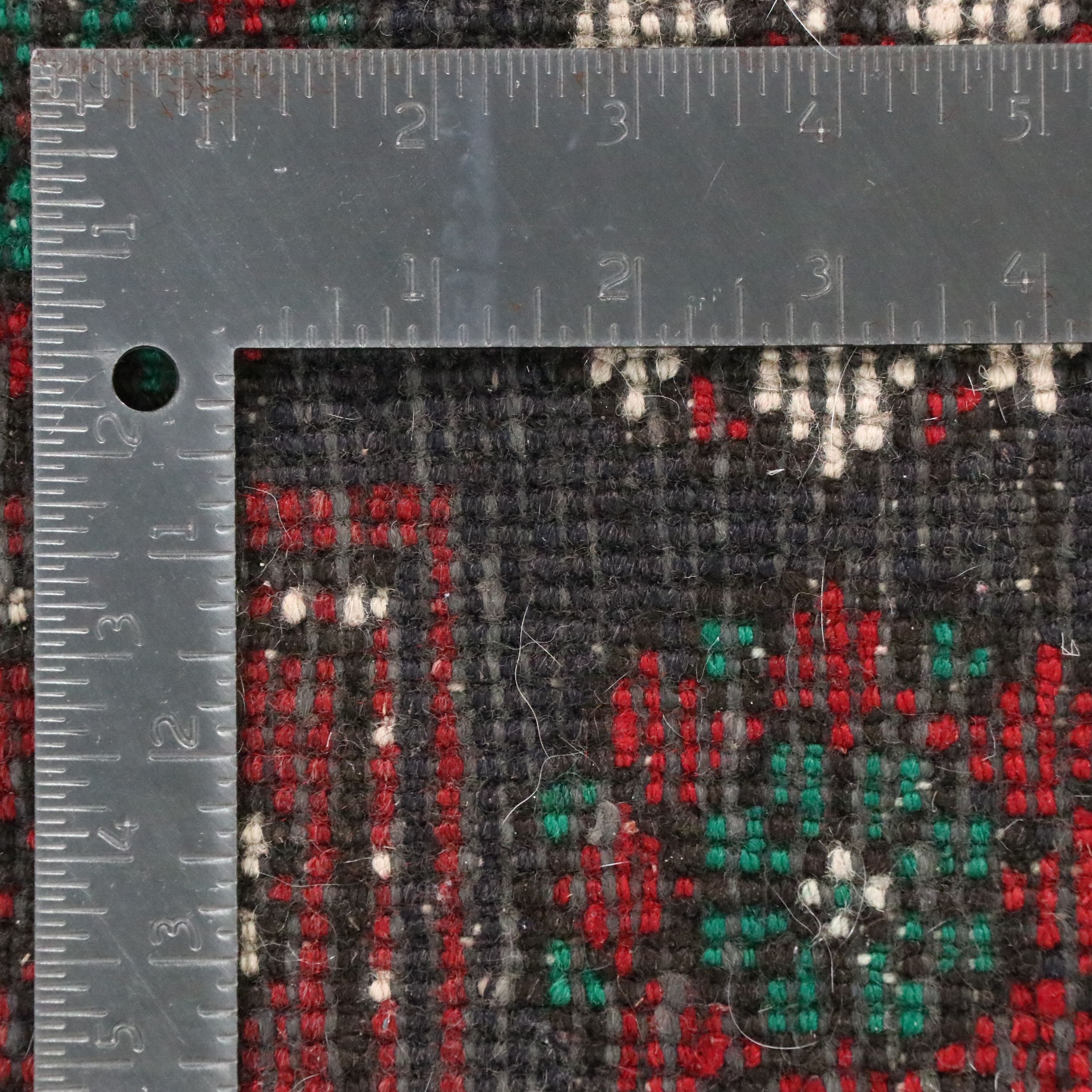 6'10 x 10' Hand-Knotted Persian Qashqai Area Rug