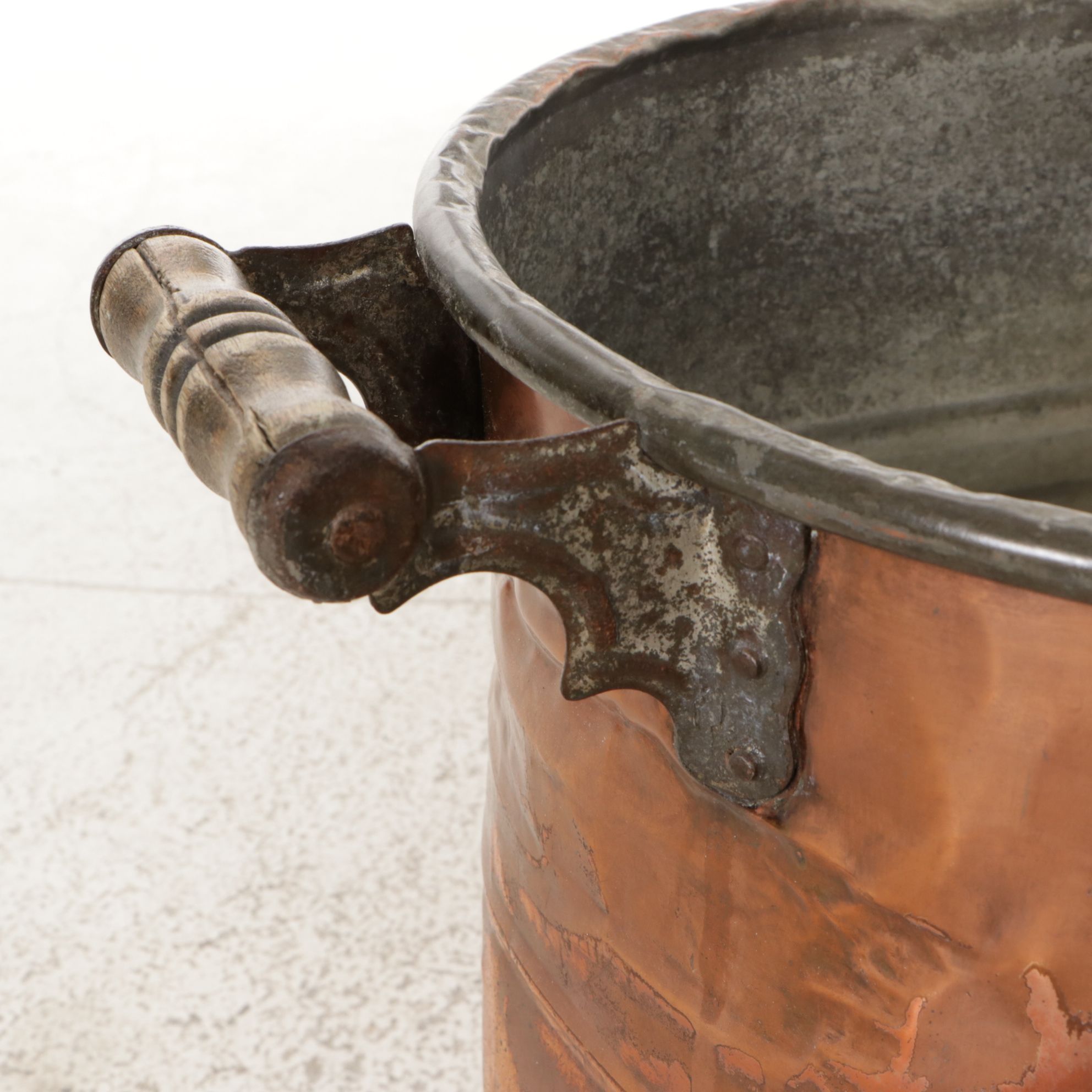 Tin Lined Copper Boiler Wash Tub With Wood Handles
