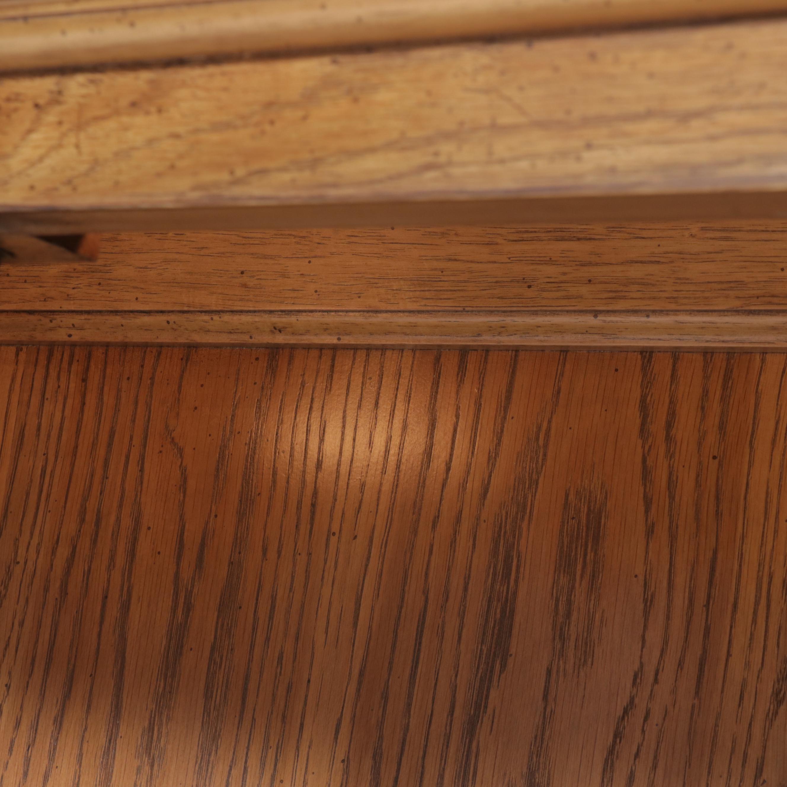 Drexel Heritage "Chartwell" Traditional Style Oak Veneered China Cabinet