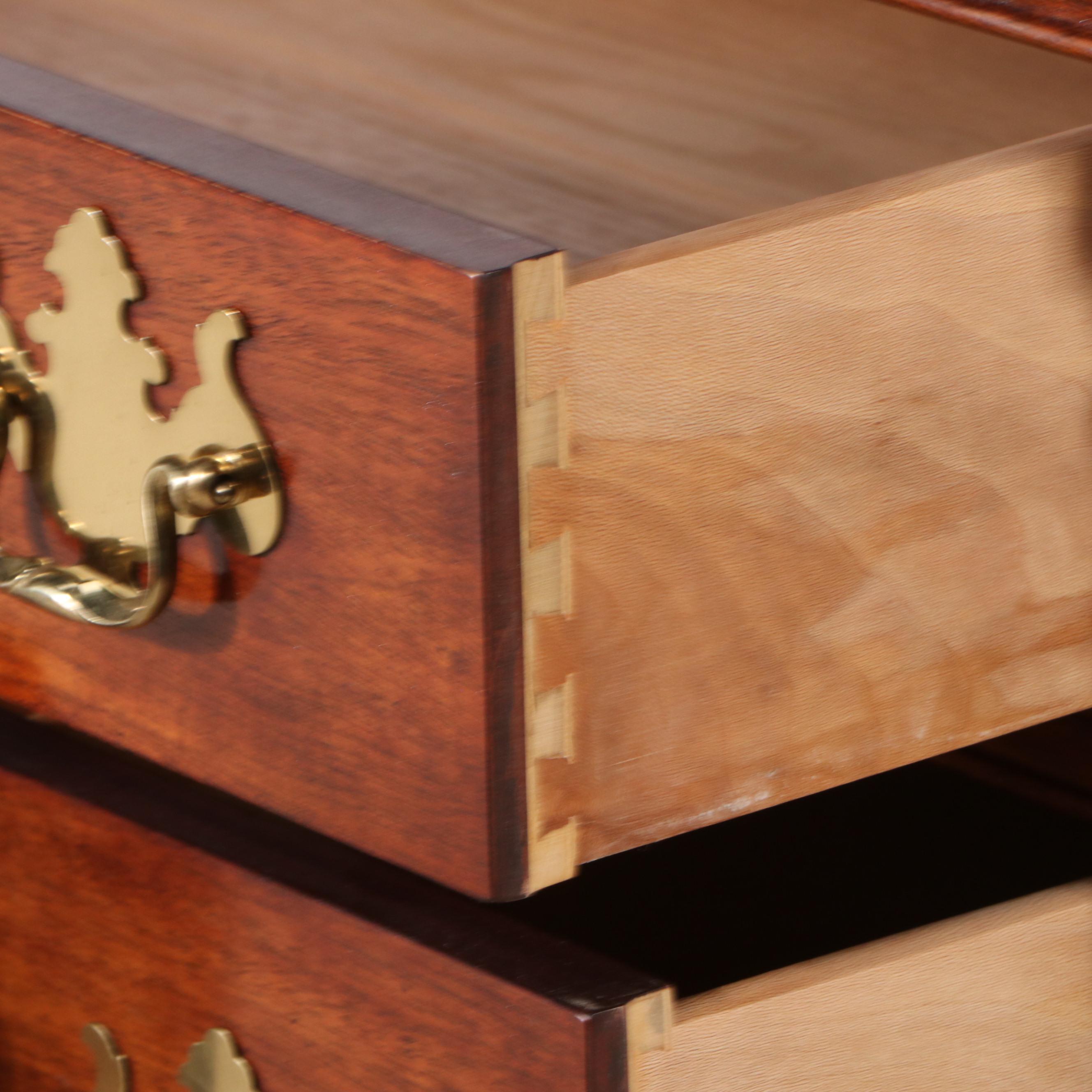 Thomasville Queen Anne Style Mahogany Highboy Dresser