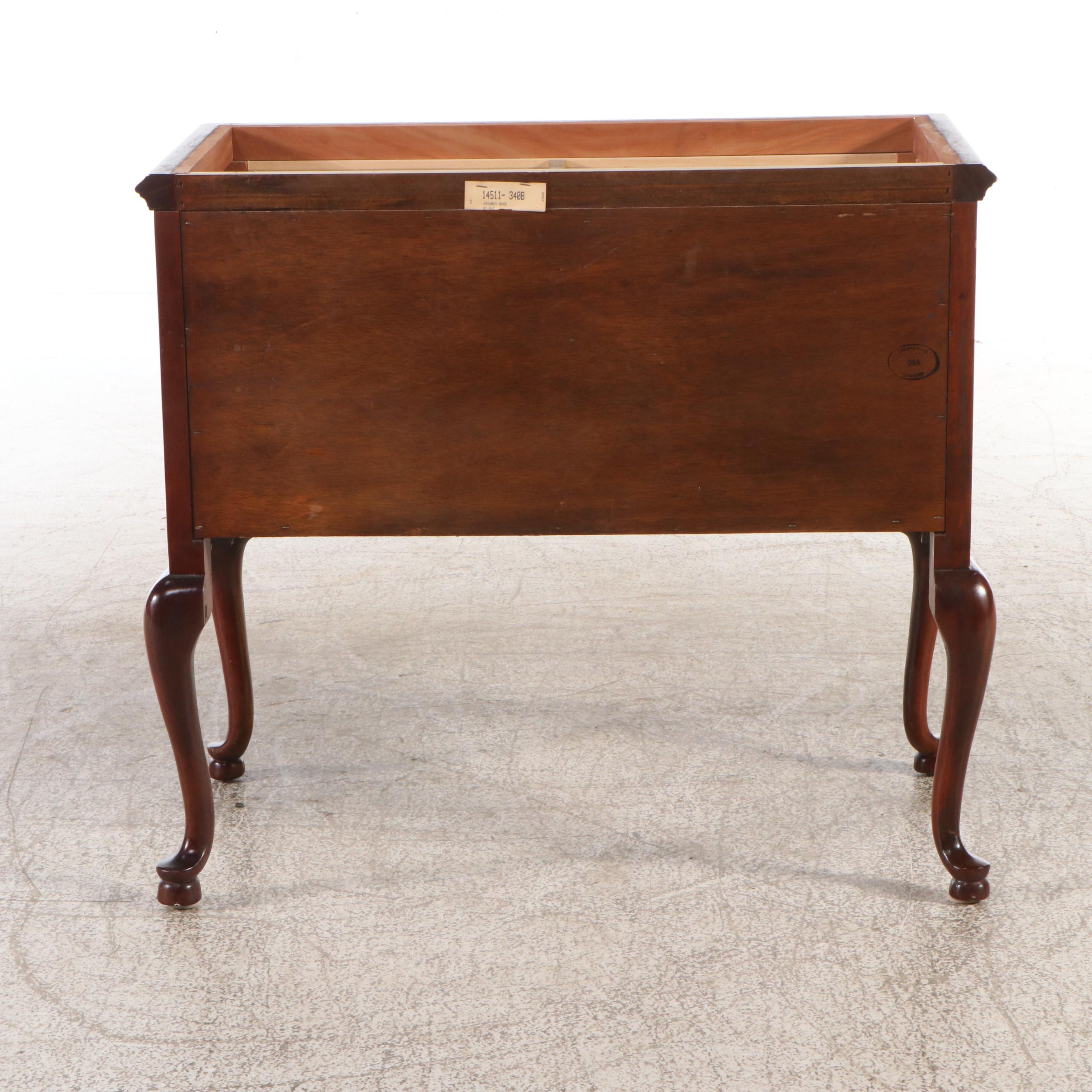 Thomasville Queen Anne Style Mahogany Highboy Dresser