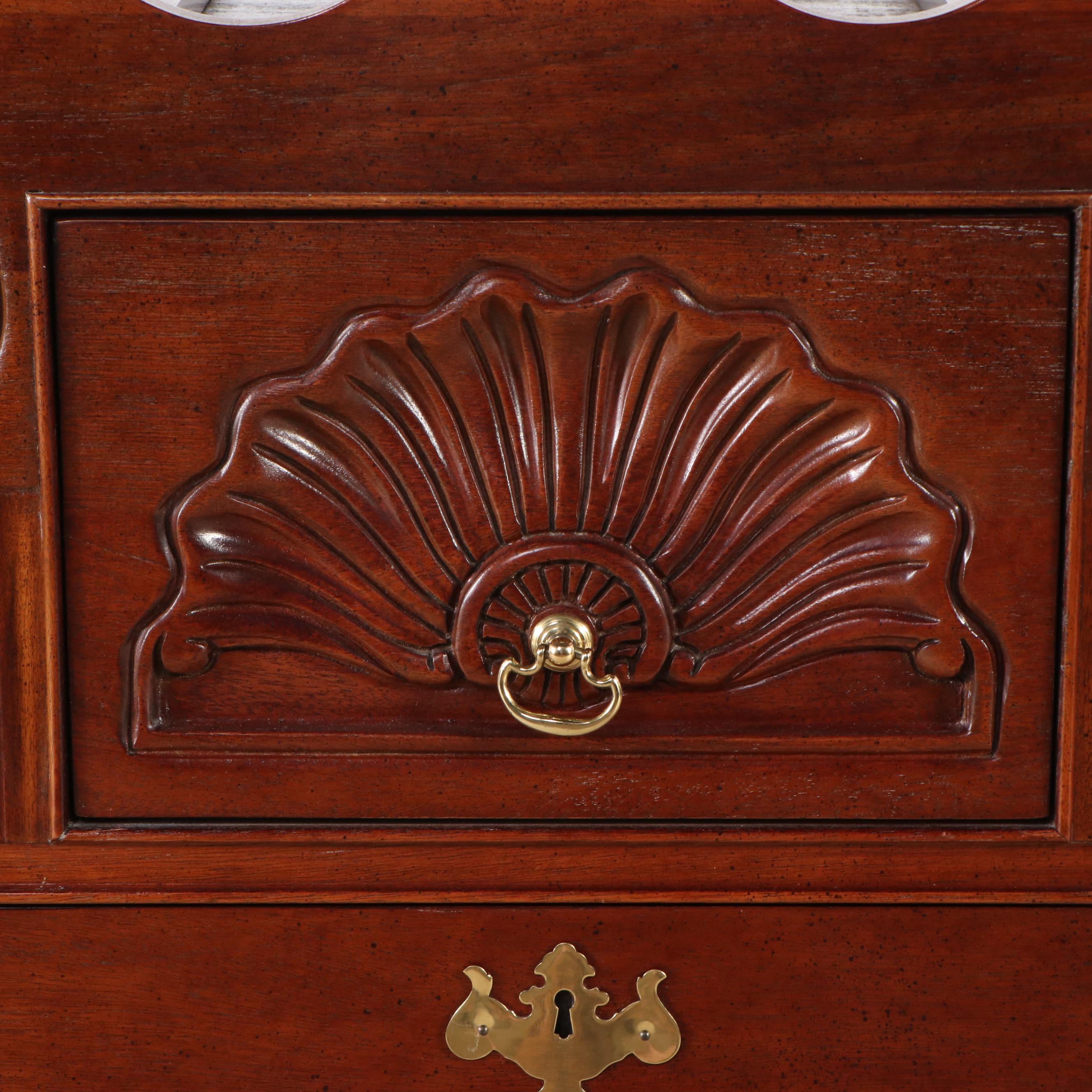 Thomasville Queen Anne Style Mahogany Highboy Dresser